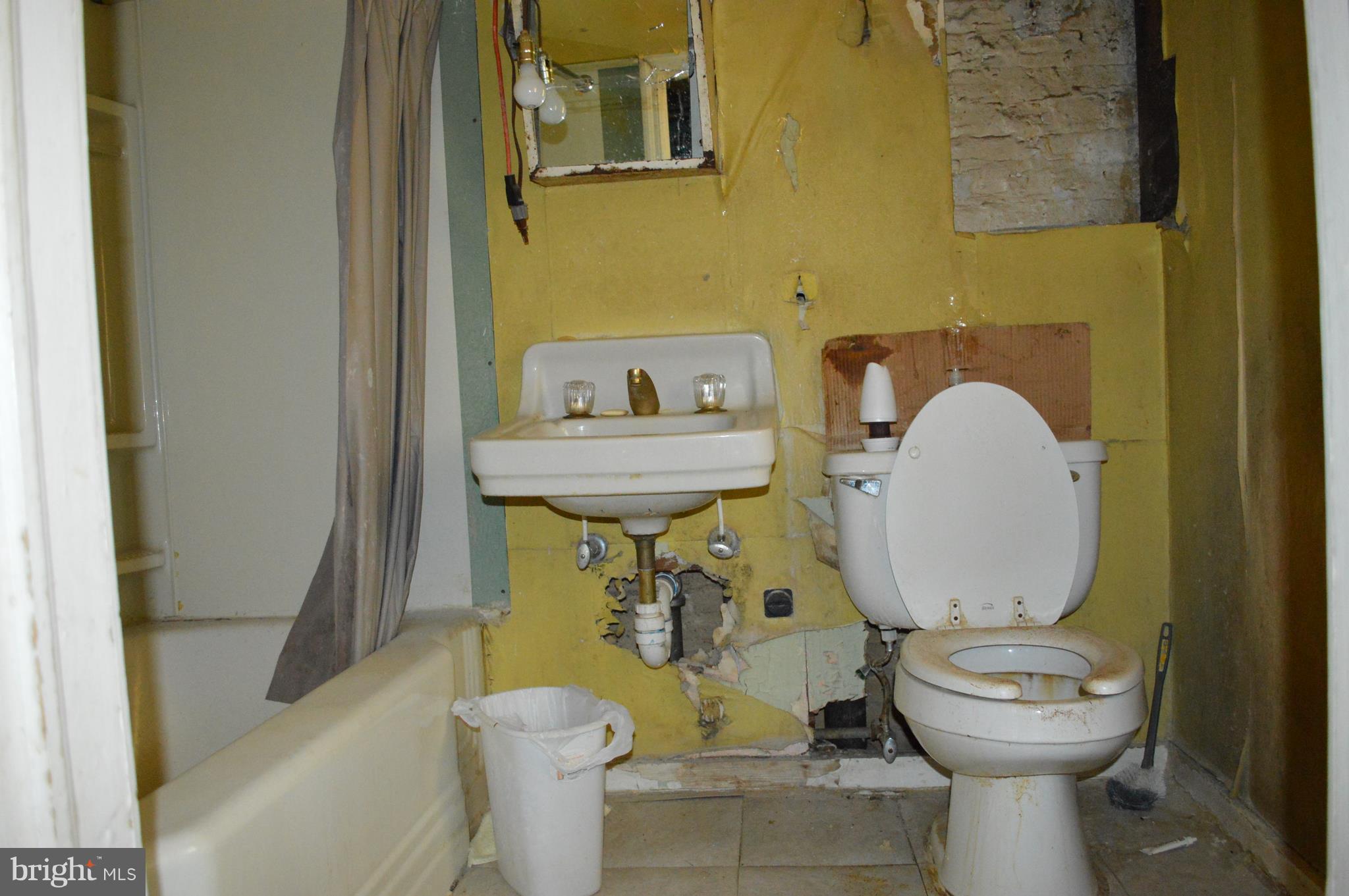 HIGHLANDTOWN - Residential