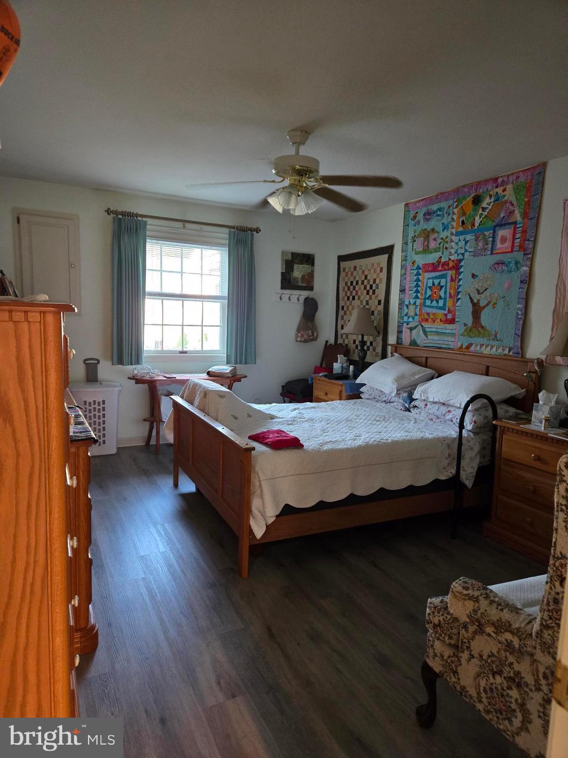 STRAWBERRY COURT - Residential