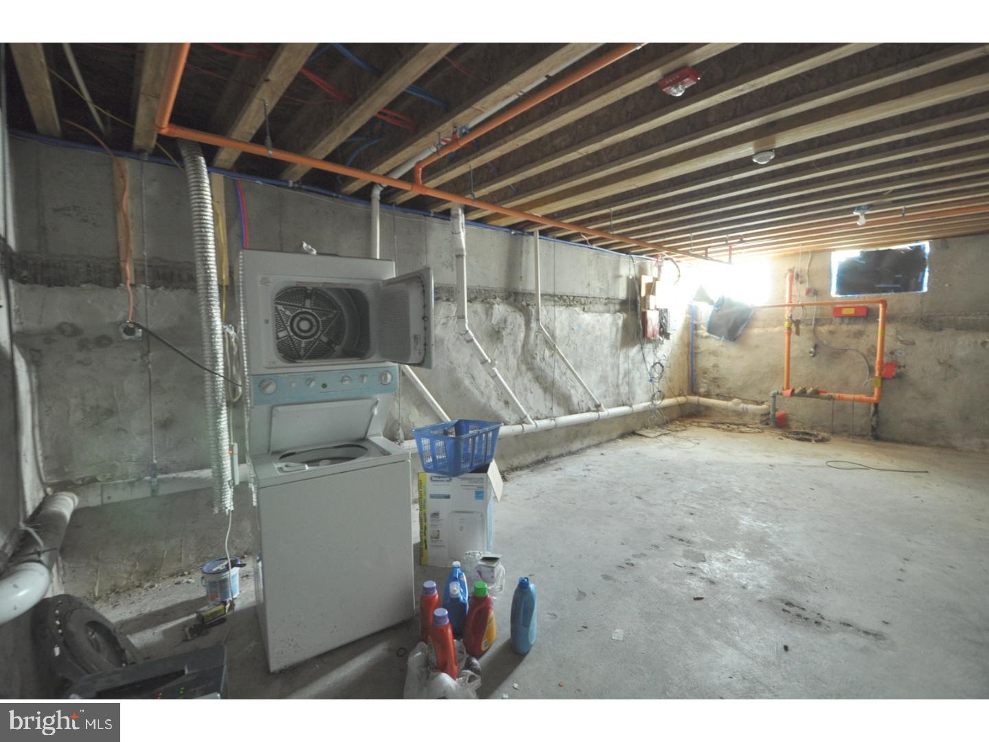 TEMPLE UNIVERSITY - Residential Lease