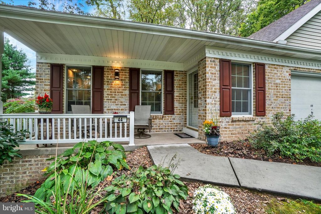 Photo of 44 Timber Villa, ELIZABETHTOWN, PA 17022 (MLS # PALA2075780)