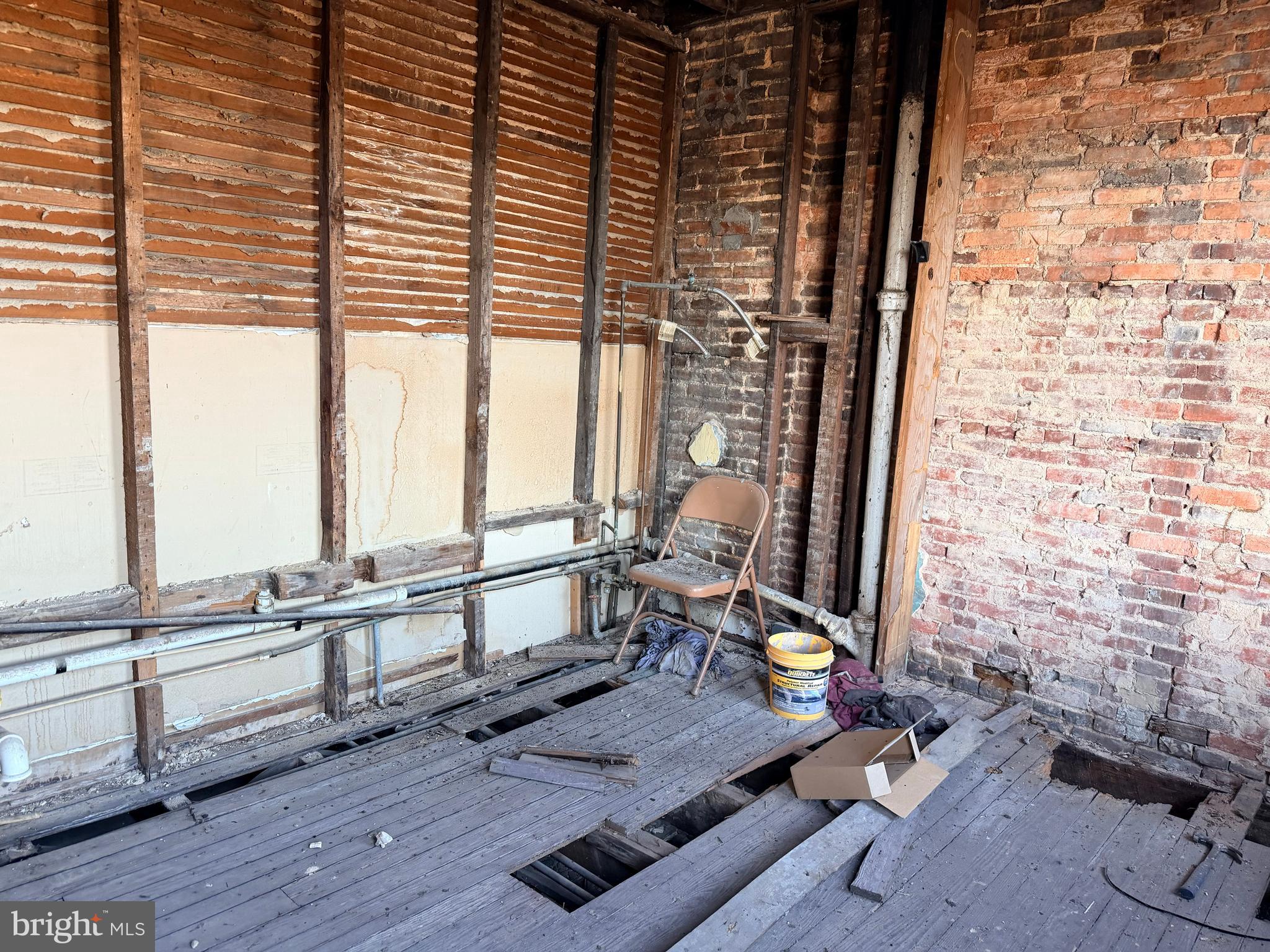 HAMPDEN HISTORIC DISTRICT - Commercial Sale