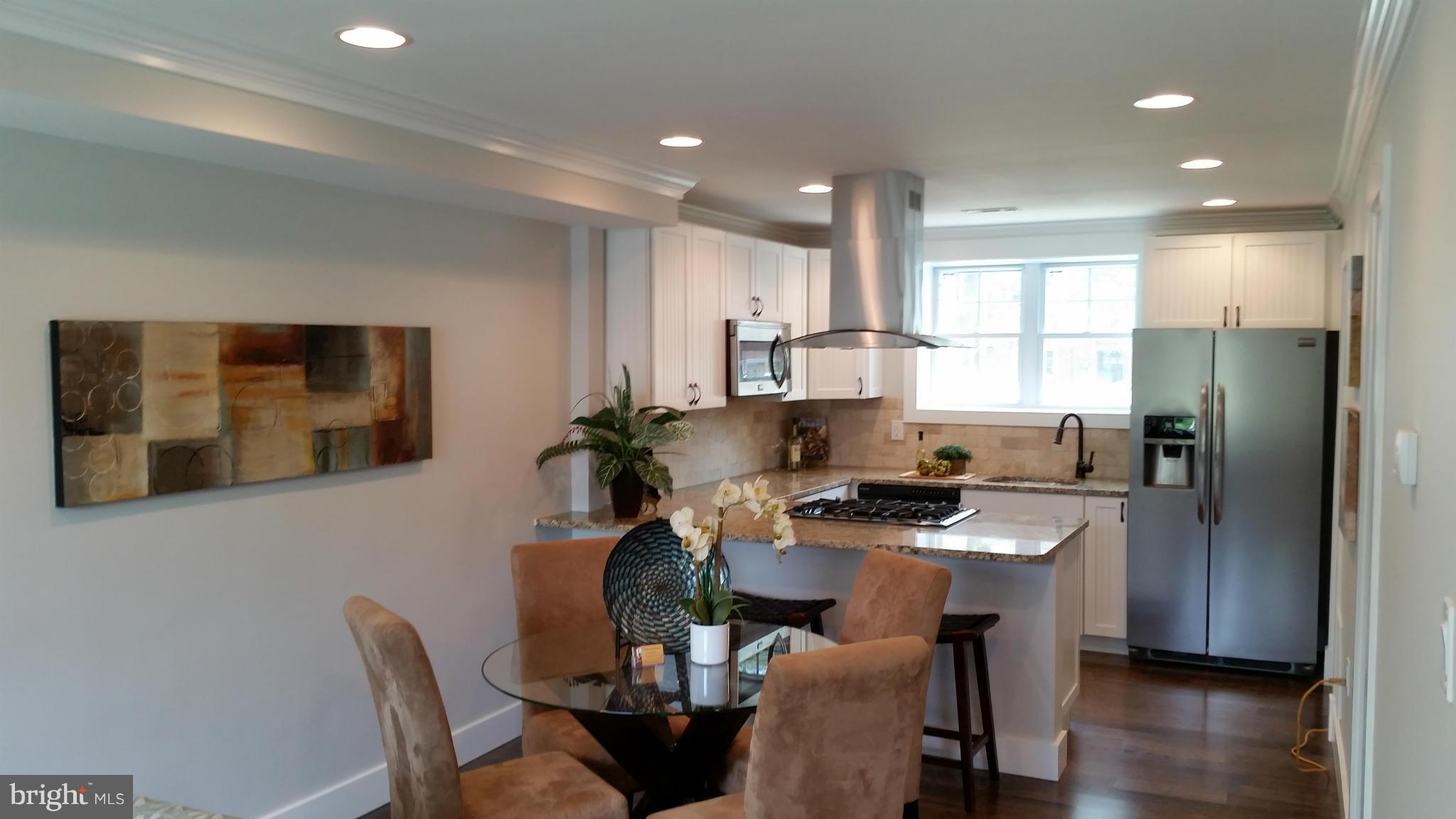 KENWOOD TOWERS - Residential