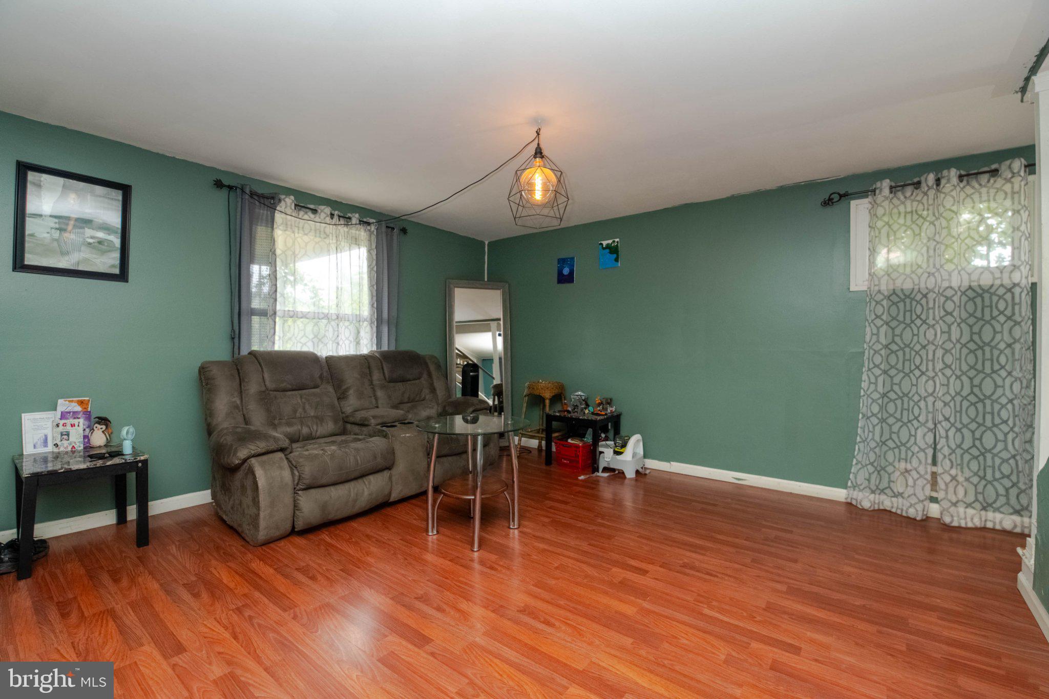 1148 FOXWOOD LANE