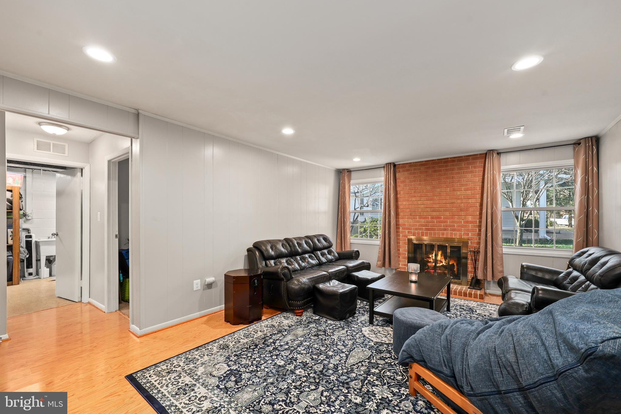 KEENE MILL MANOR - Residential