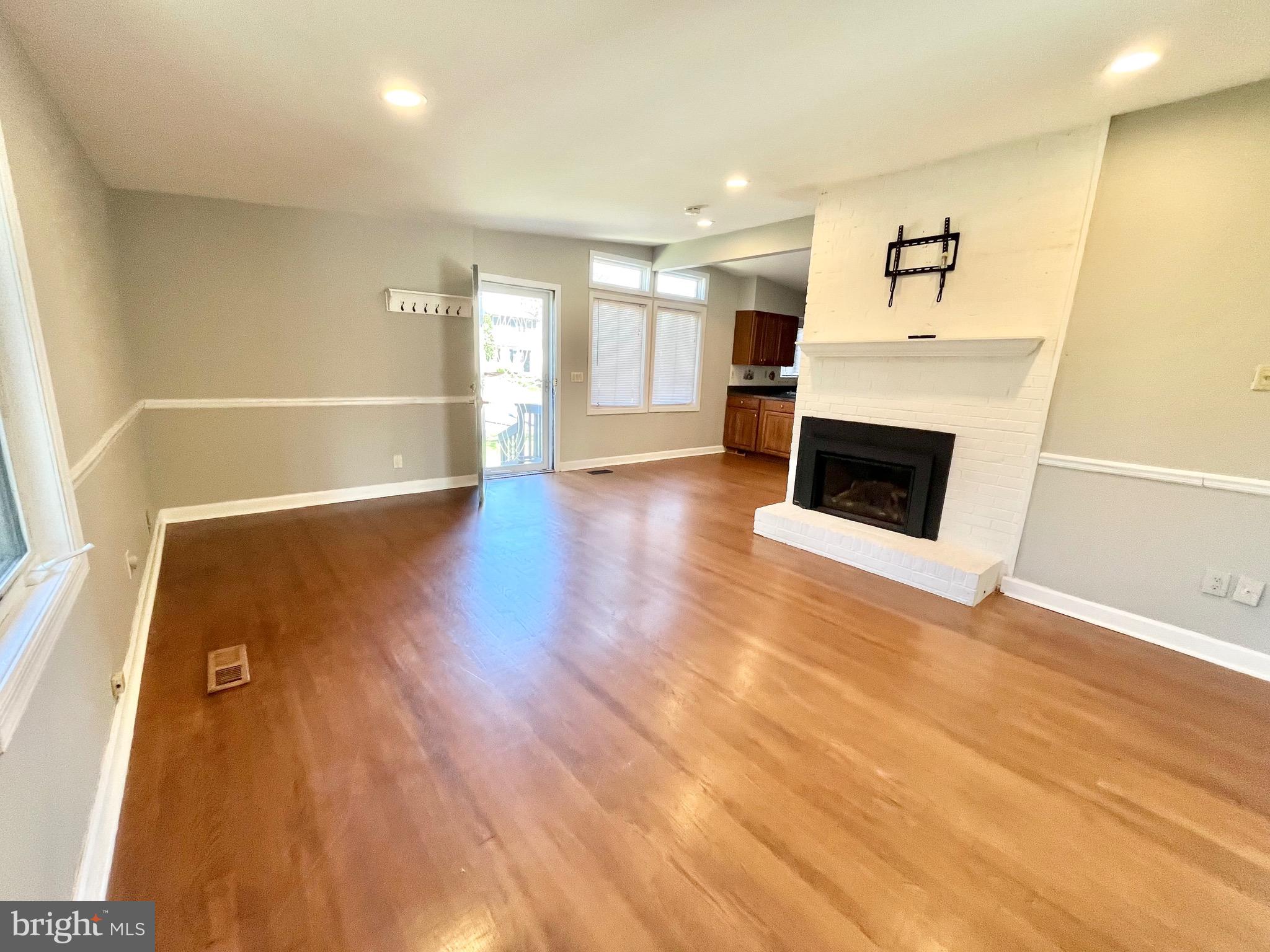 DOWDEN TERRACE - Residential Lease