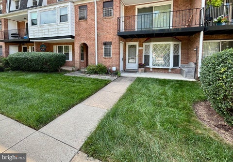 Photo of 8042 Lakecrest Drive, GREENBELT, MD 20770 (MLS # MDPG2219852)