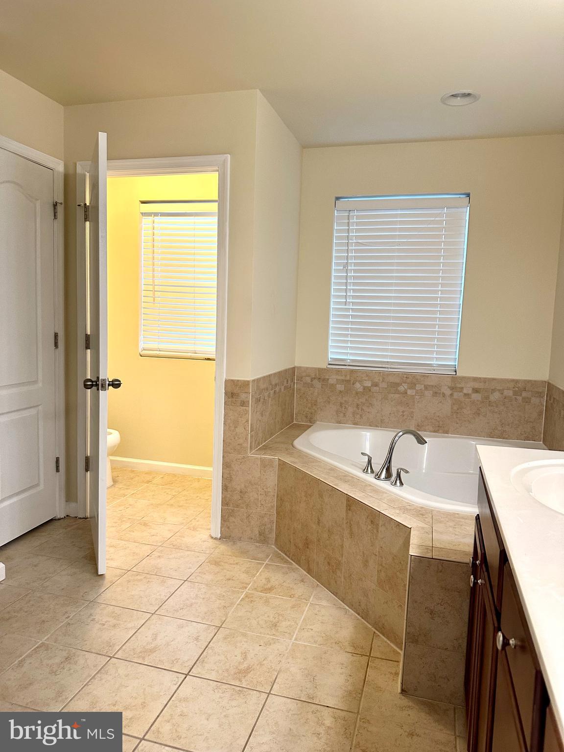 GATEWAY COMMONS - Residential