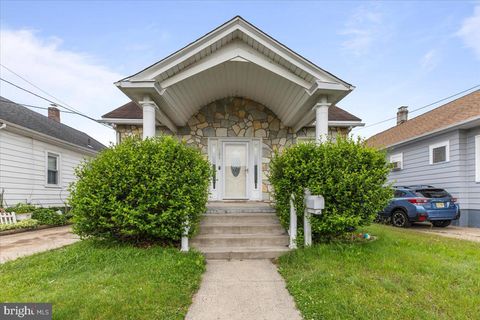 121 EMANUEL STREET HAMILTON NJ 08610