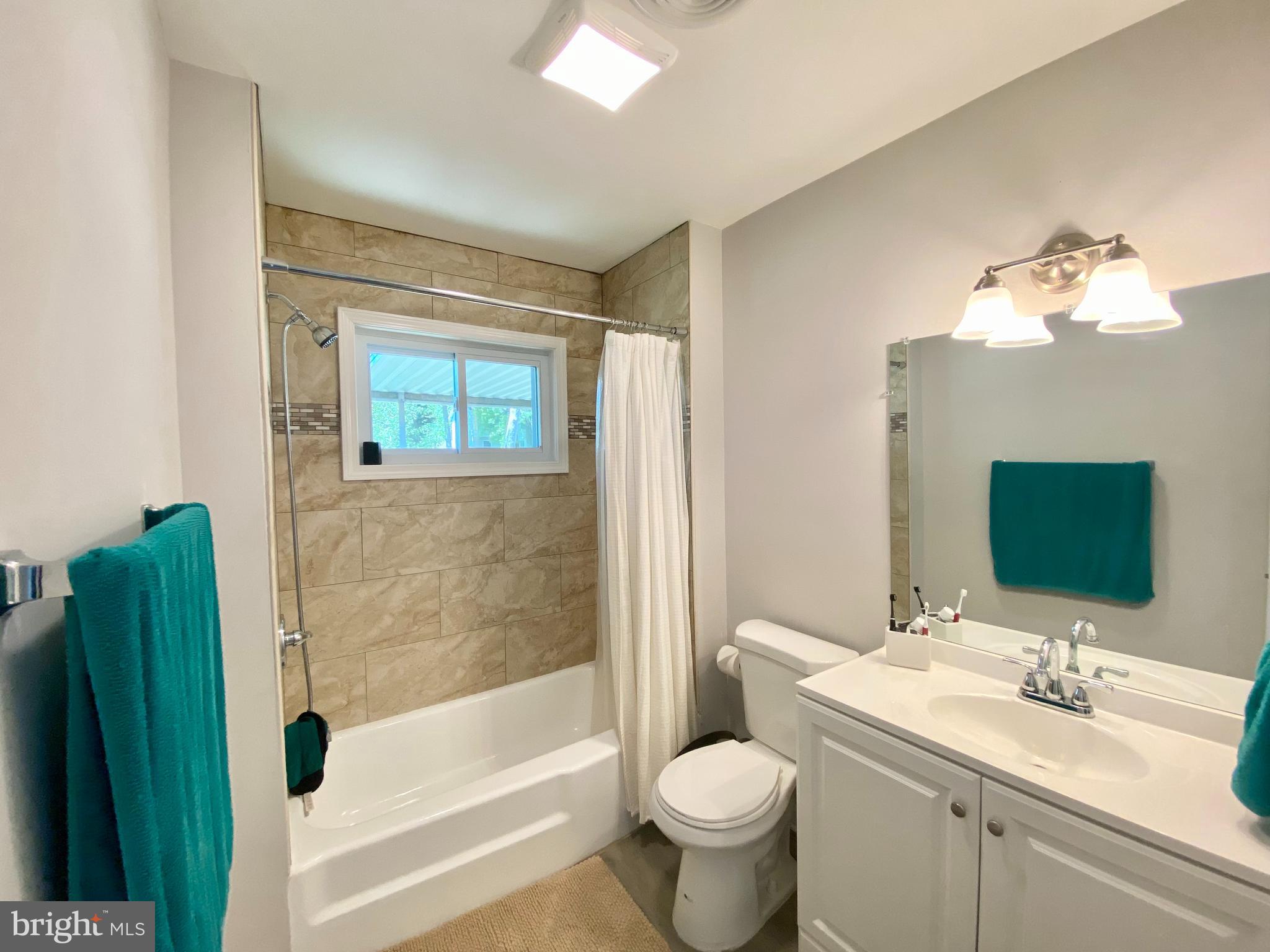 PONDER COVE - Residential