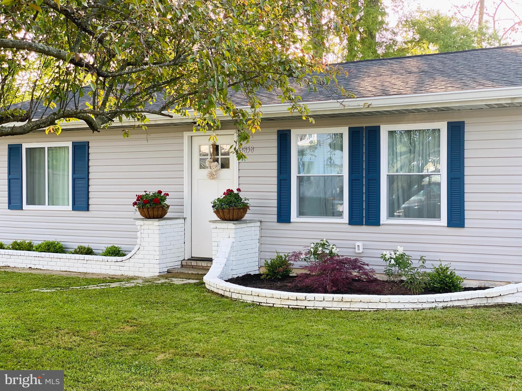 PONDER COVE - Residential