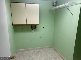 2 ELPHIN COURT 302