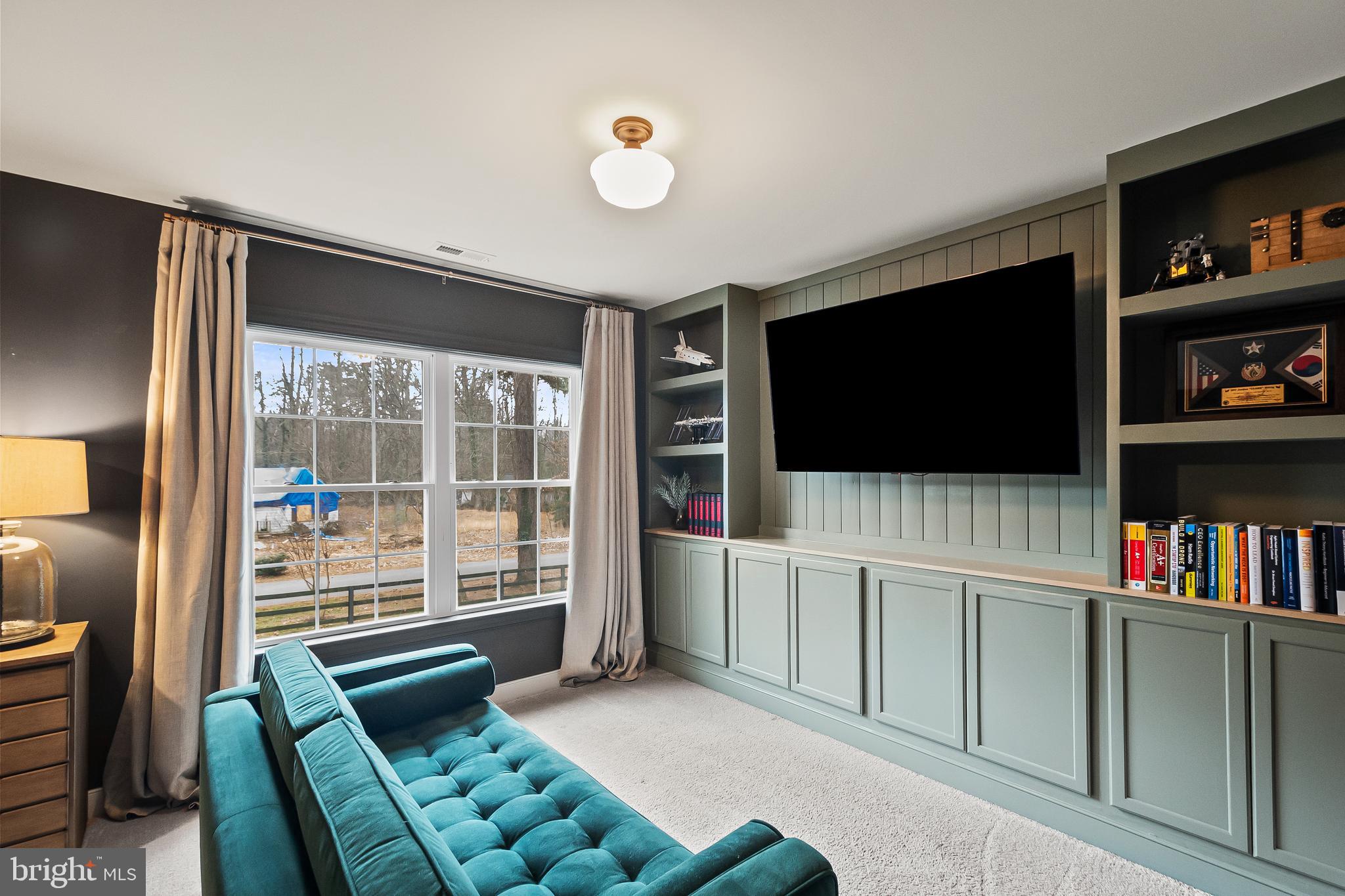 GUNSTON MANOR - Residential