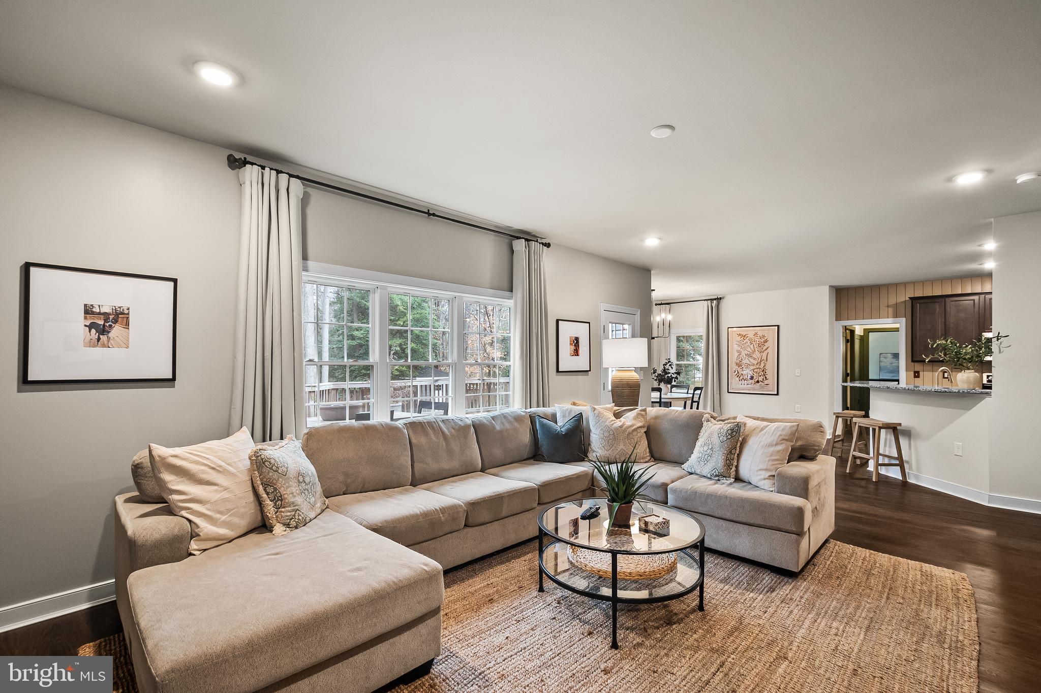 GUNSTON MANOR - Residential