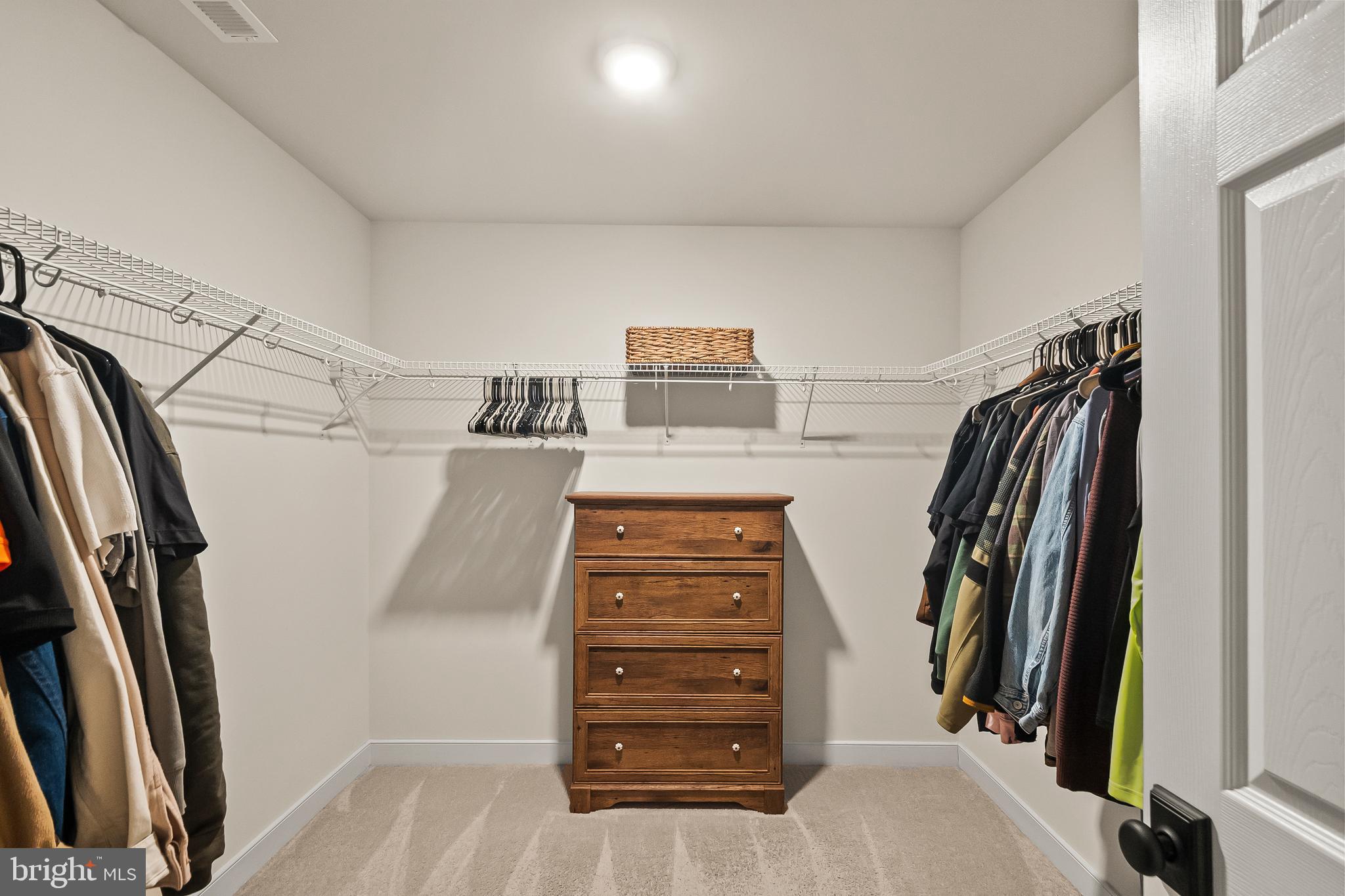 GUNSTON MANOR - Residential