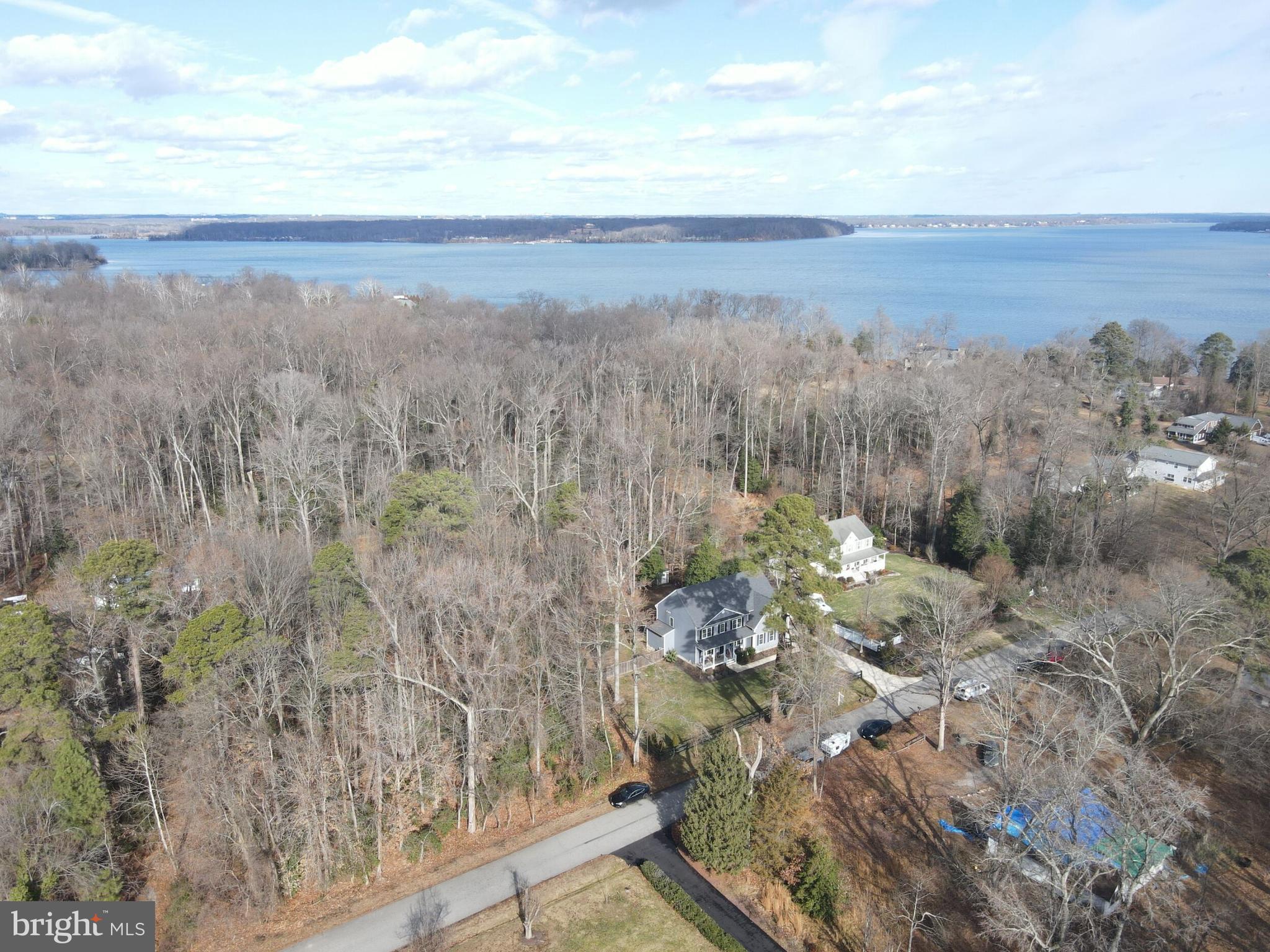 GUNSTON MANOR - Residential