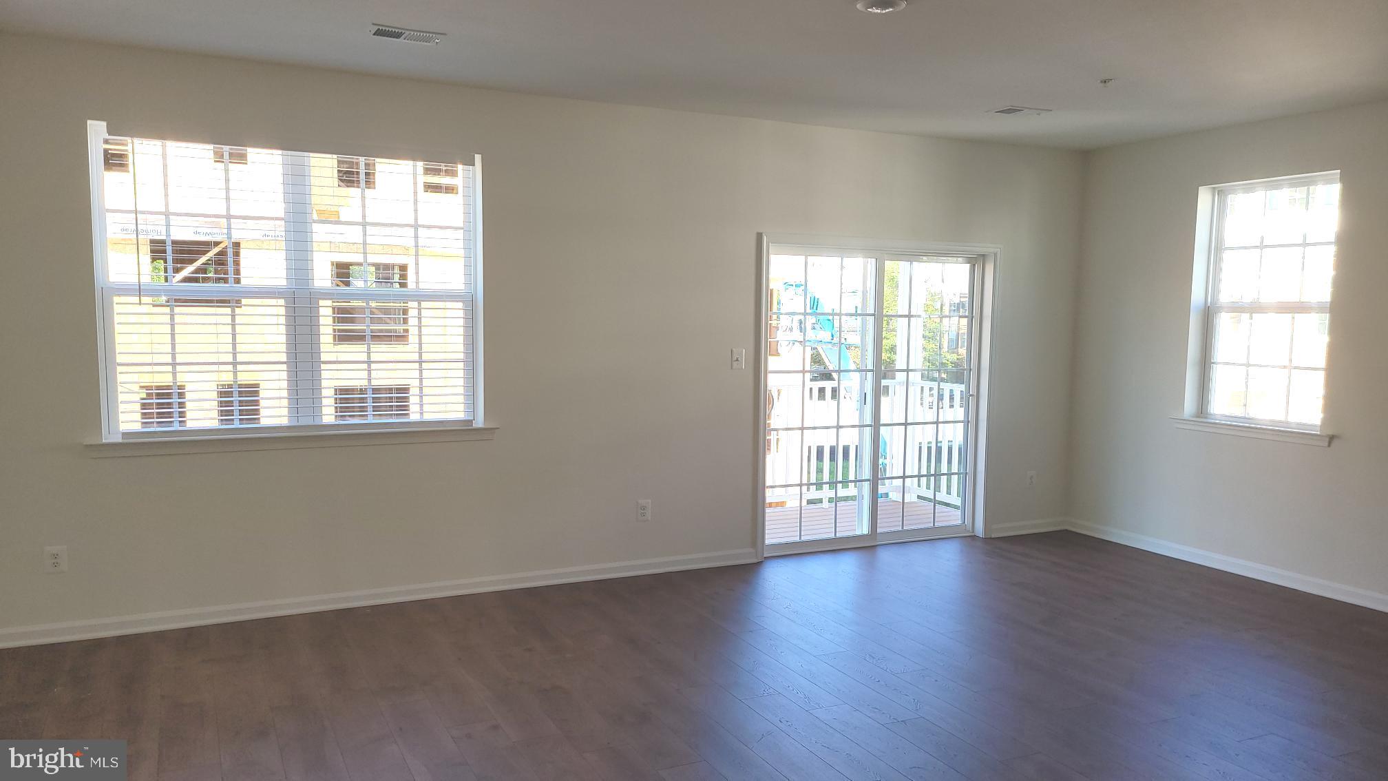 OWINGS MILLS - Residential Lease