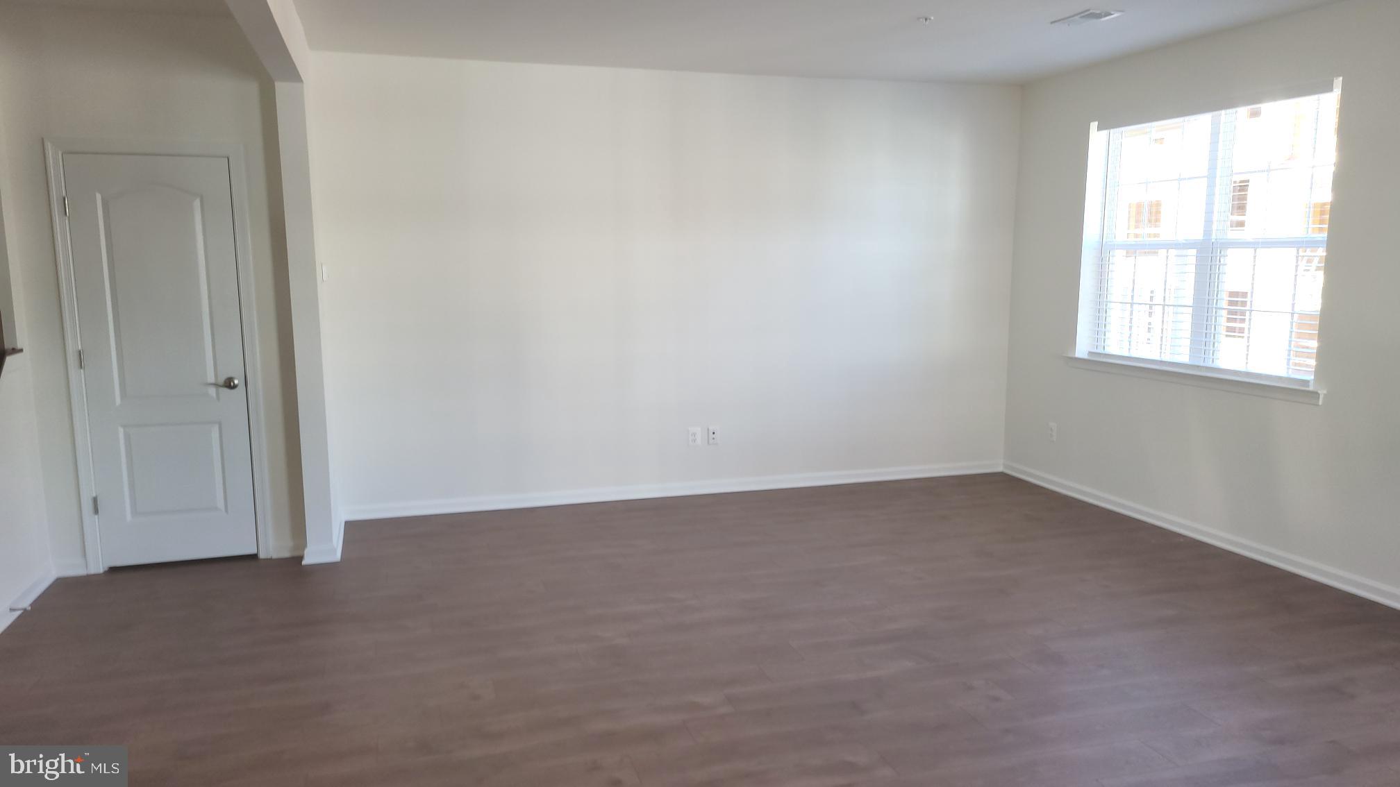 OWINGS MILLS - Residential Lease