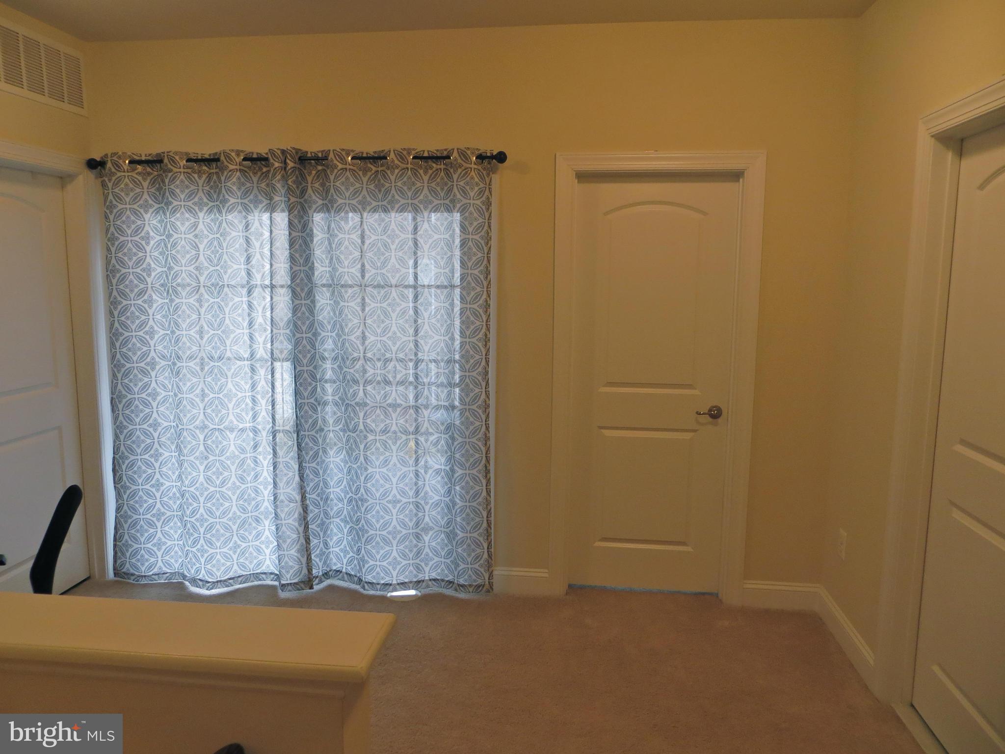 POTOMAC CLUB - Residential Lease