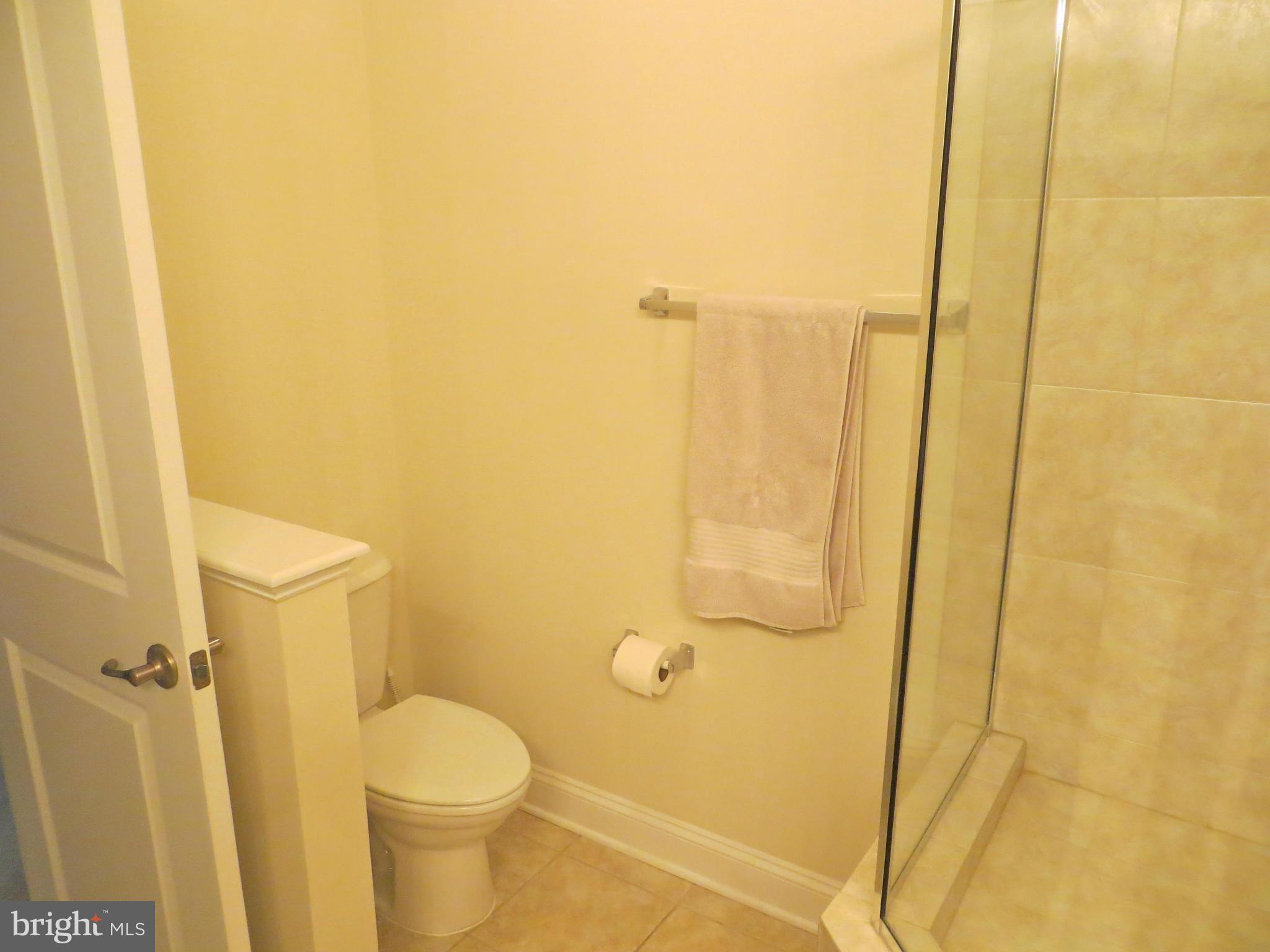 POTOMAC CLUB - Residential Lease