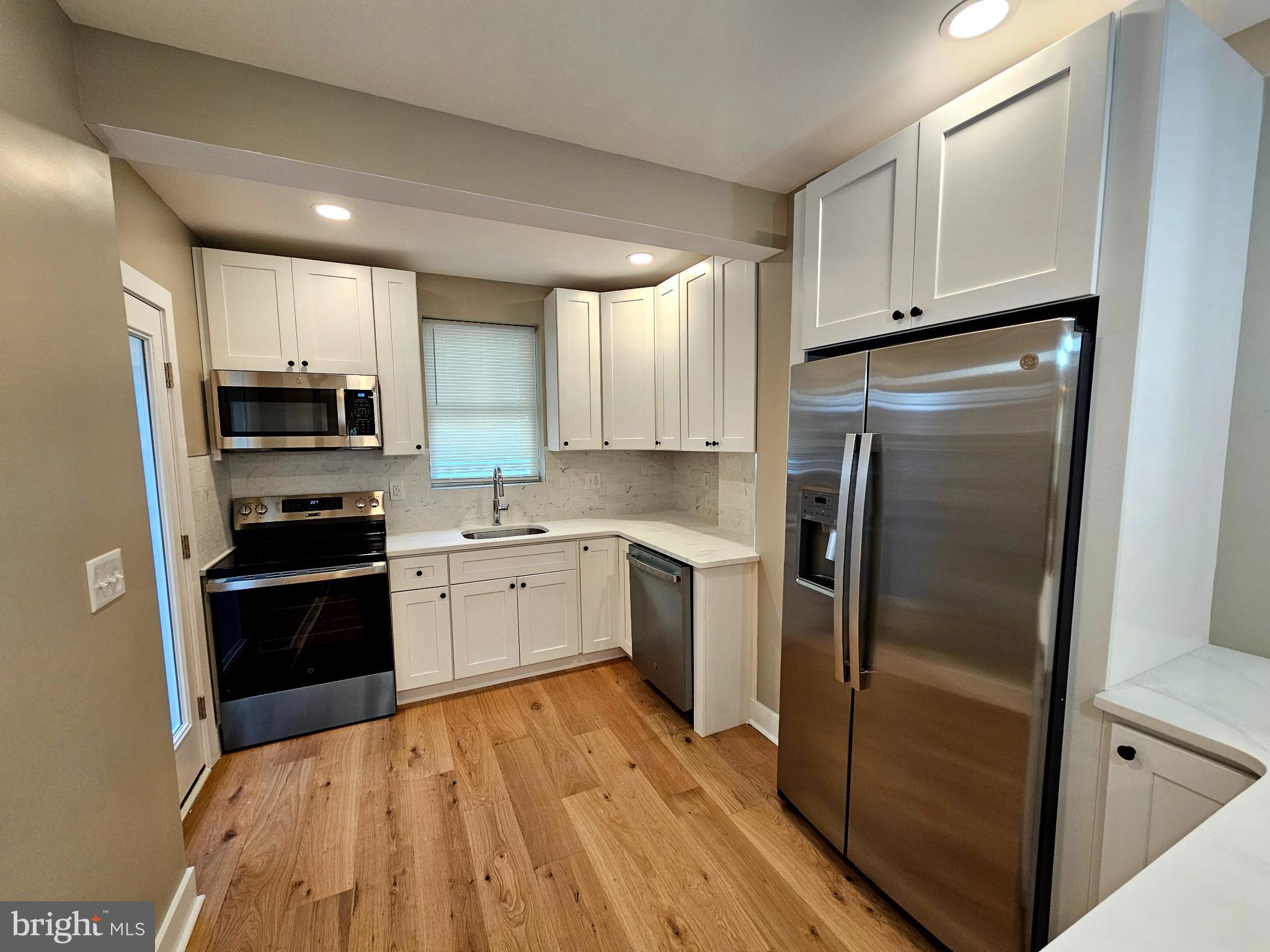 1155 S CLEVELAND STREET