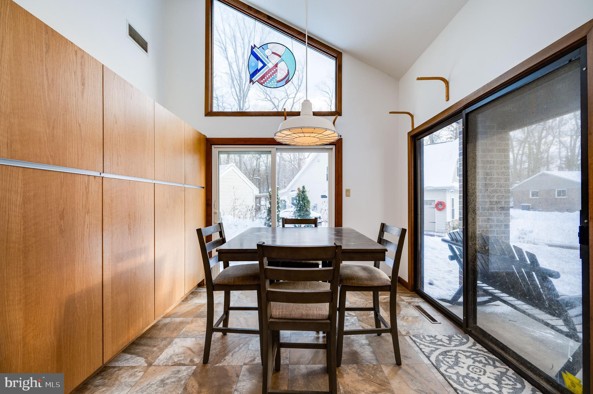 FLYING HILLS - Residential