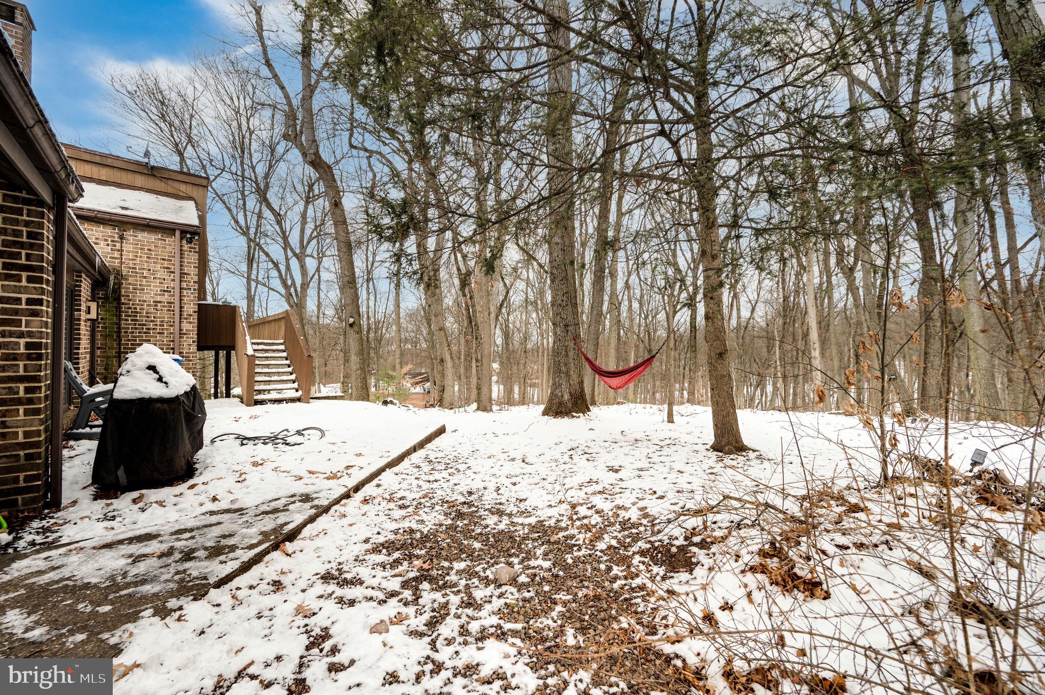 FLYING HILLS - Residential