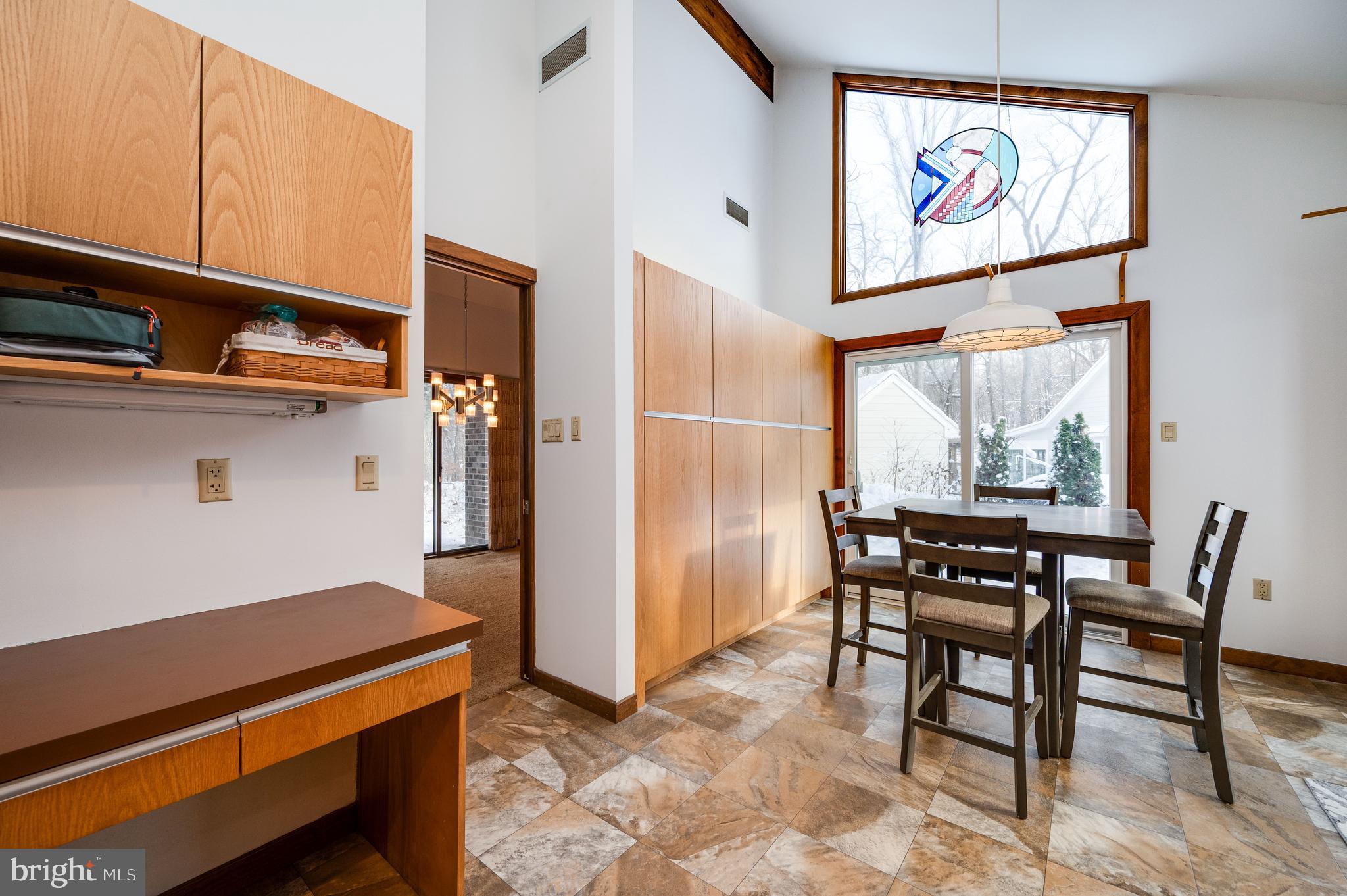 FLYING HILLS - Residential