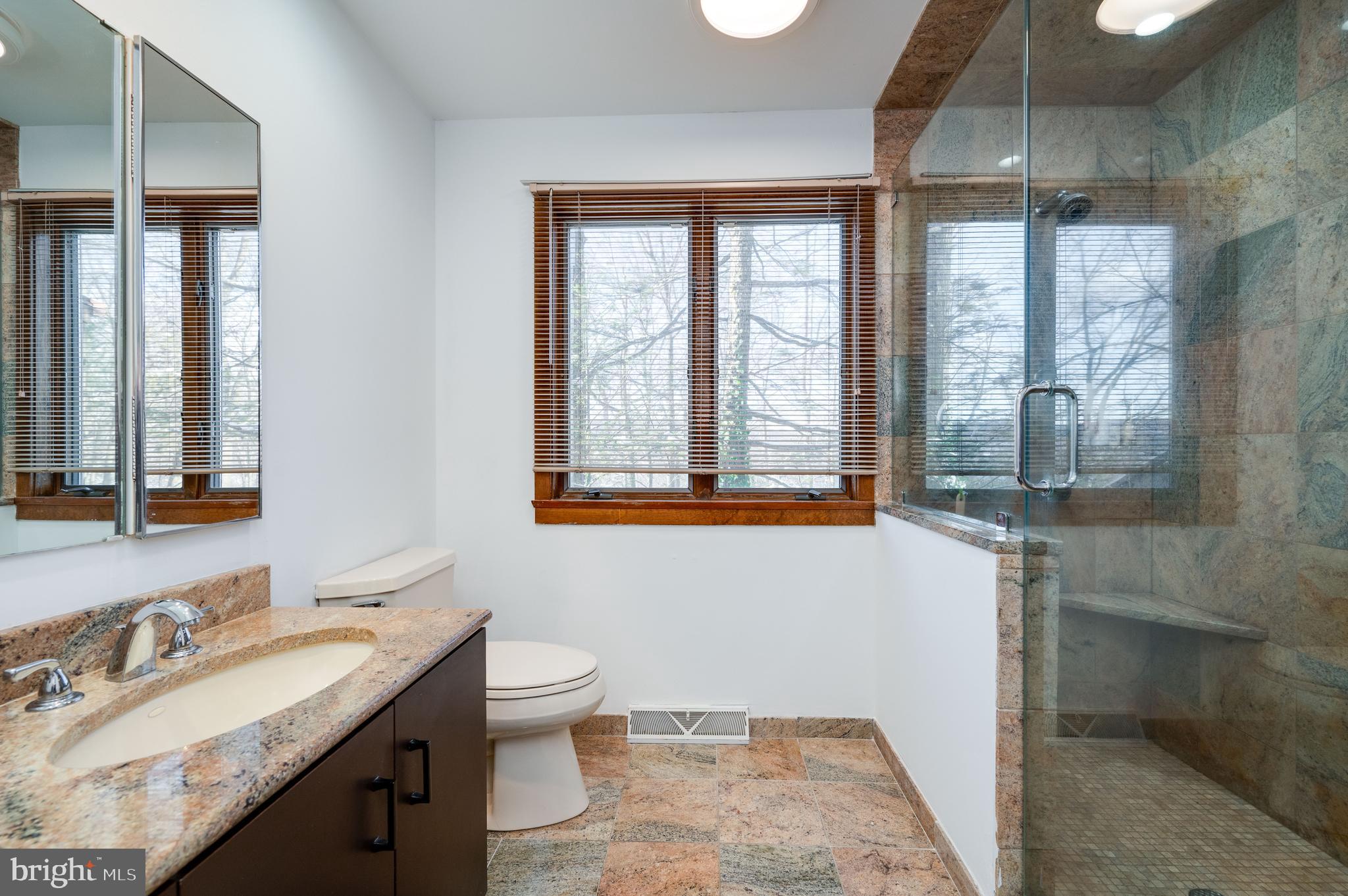 FLYING HILLS - Residential