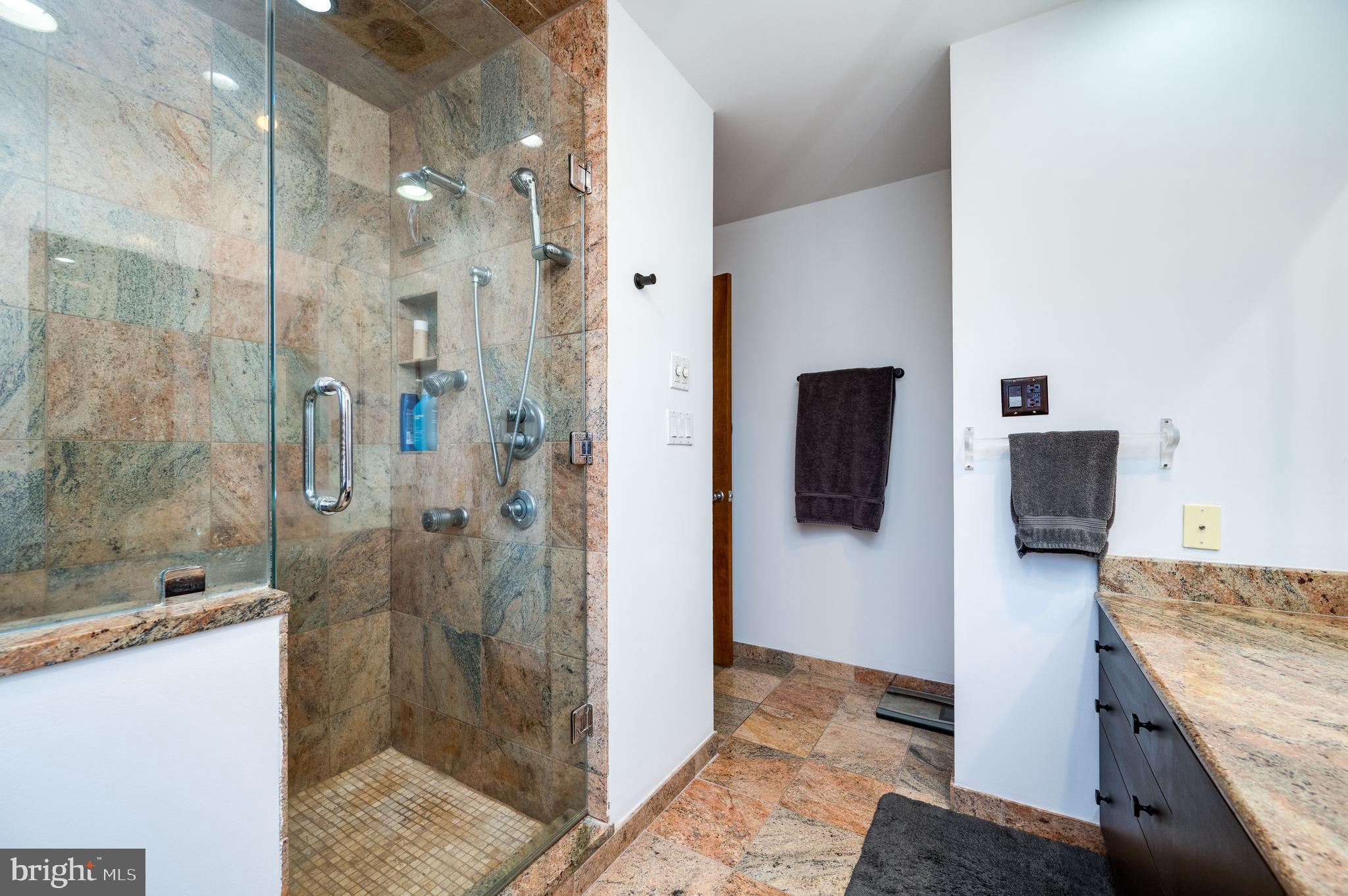 FLYING HILLS - Residential