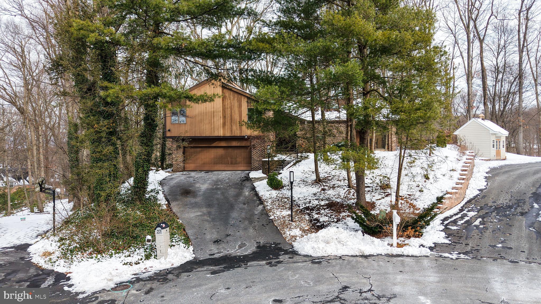 FLYING HILLS - Residential