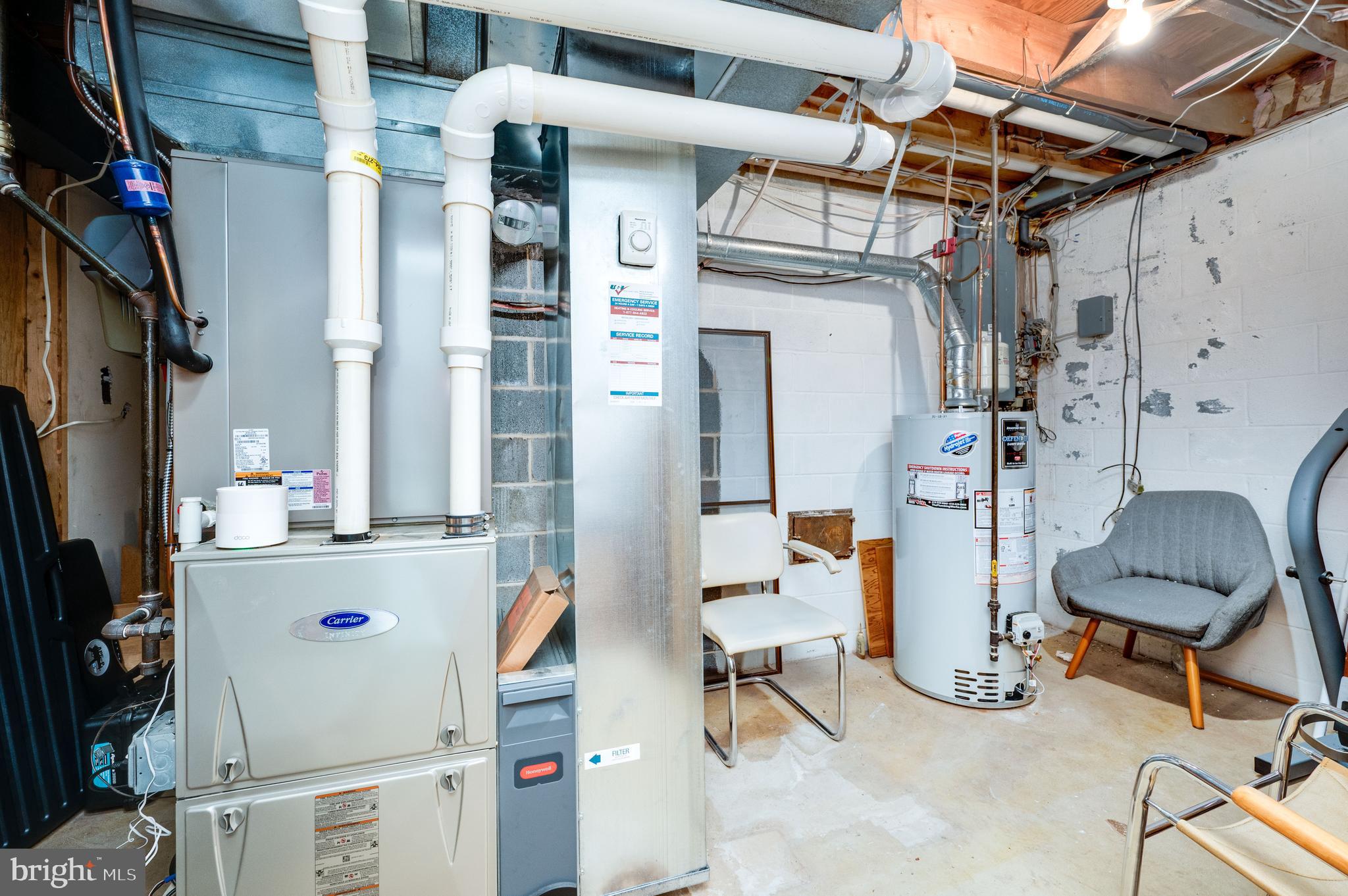 FLYING HILLS - Residential