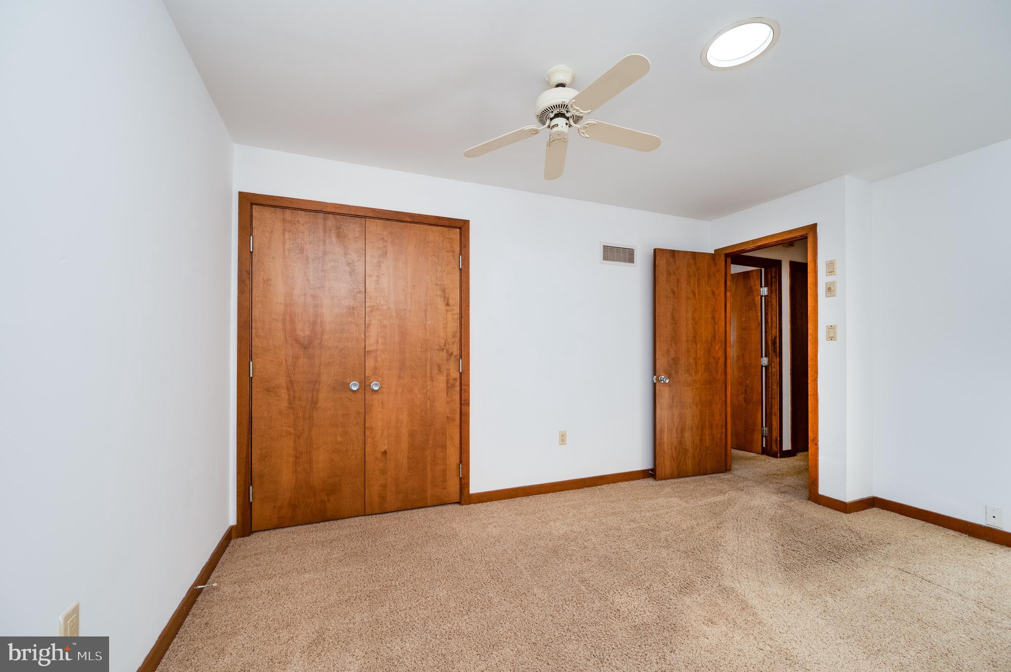 FLYING HILLS - Residential