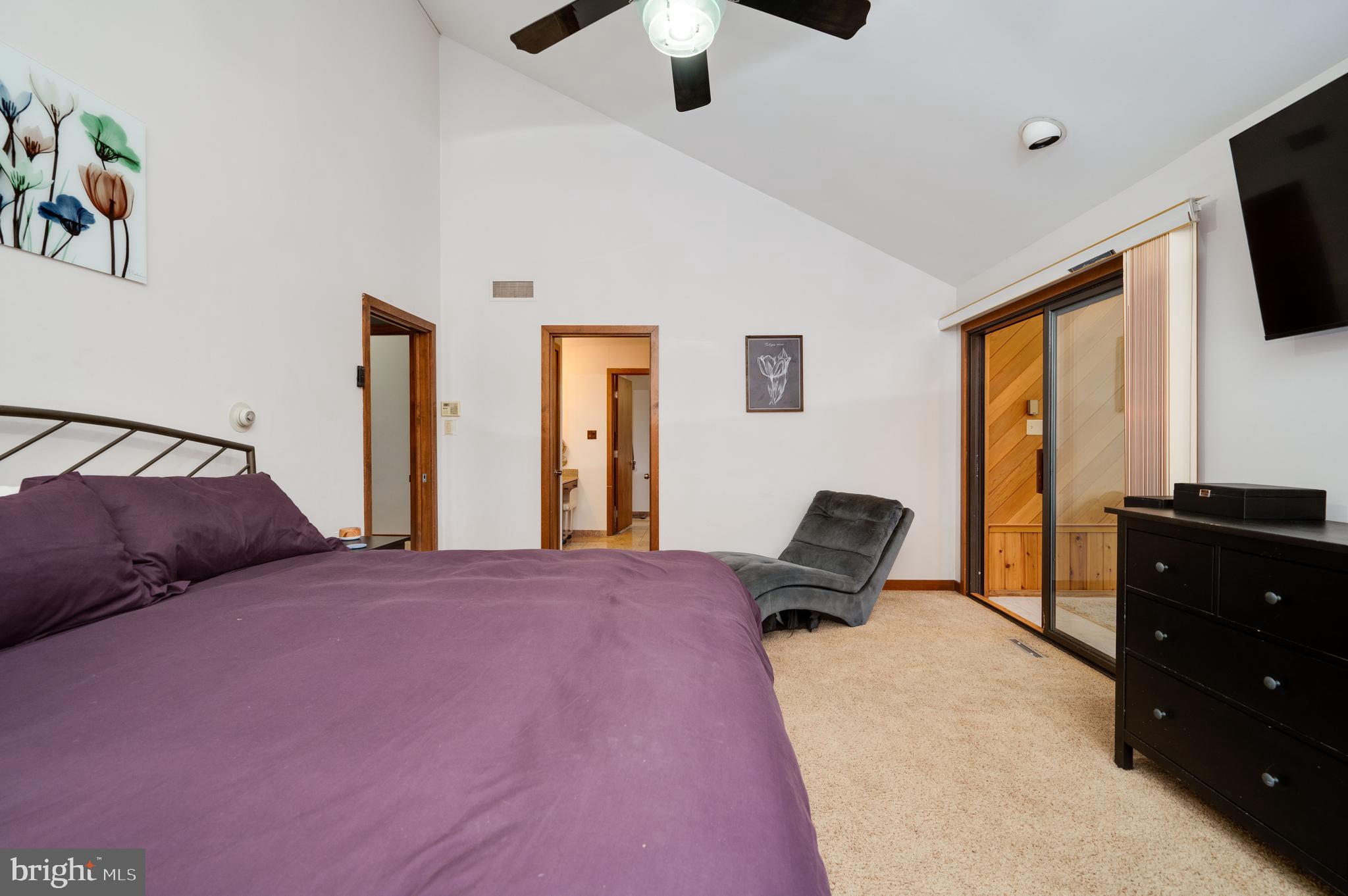 FLYING HILLS - Residential