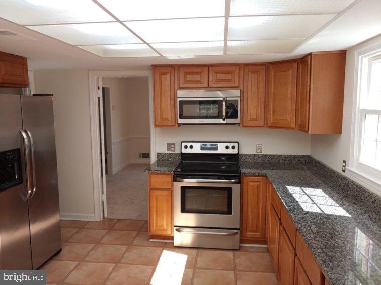 RIDGELEA HILLS - Residential Lease