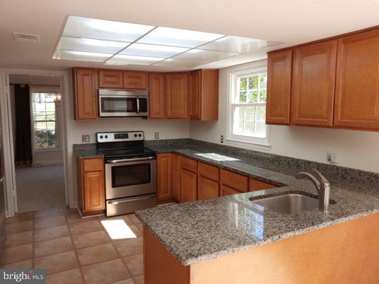 RIDGELEA HILLS - Residential Lease