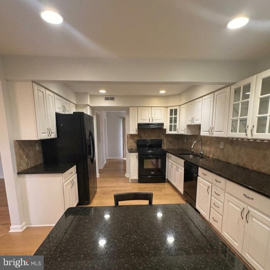 449 WILLOWBROOK DRIVE