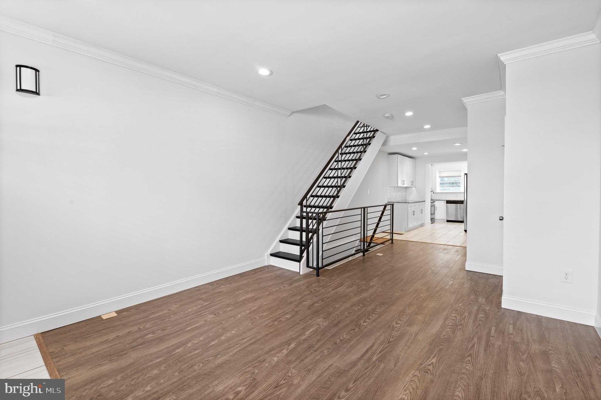 LOWER MOYAMENSING - Residential