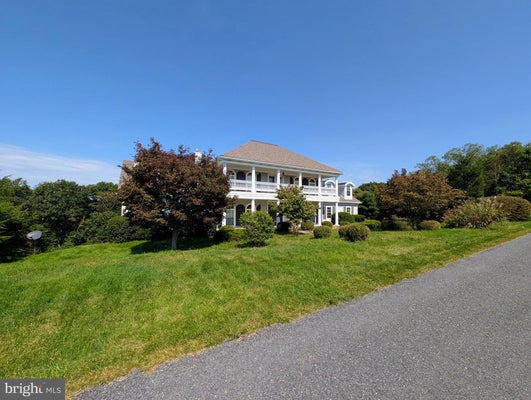 218 GREGORY DR, SELINSGROVE, PA 17870 - Image 9bc24bf830dbda17a55f6b2e1a2418fa/3946328458