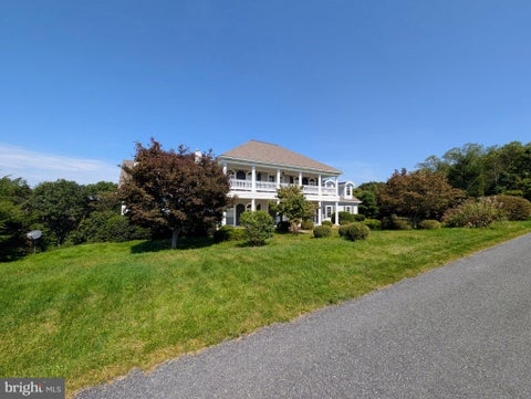 Homes For Sale - 218 Gregory Drive<br/> Union County, SELINSGROVE, PA 17870