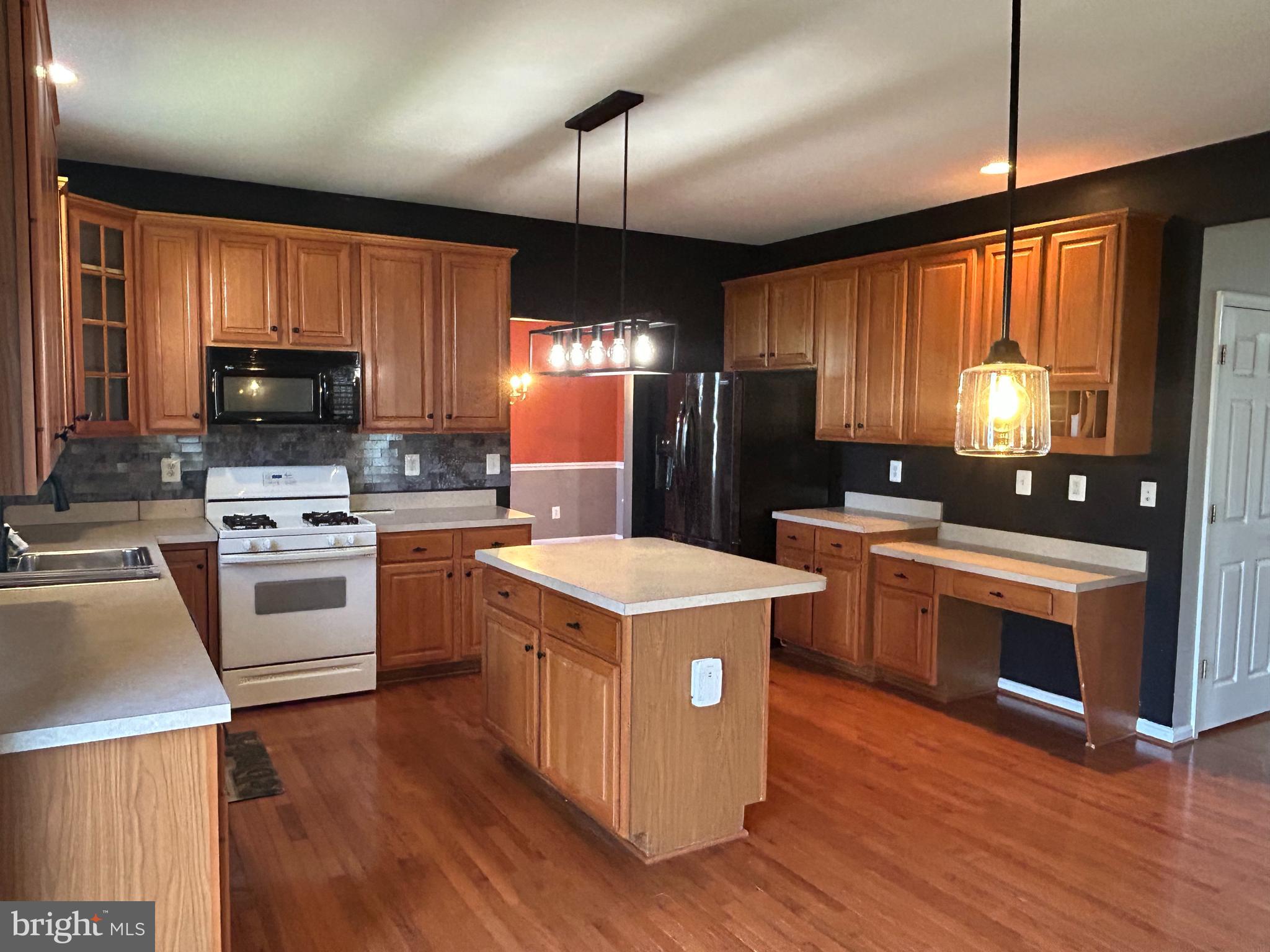 1502 BRIERHILL ESTATES DRIVE