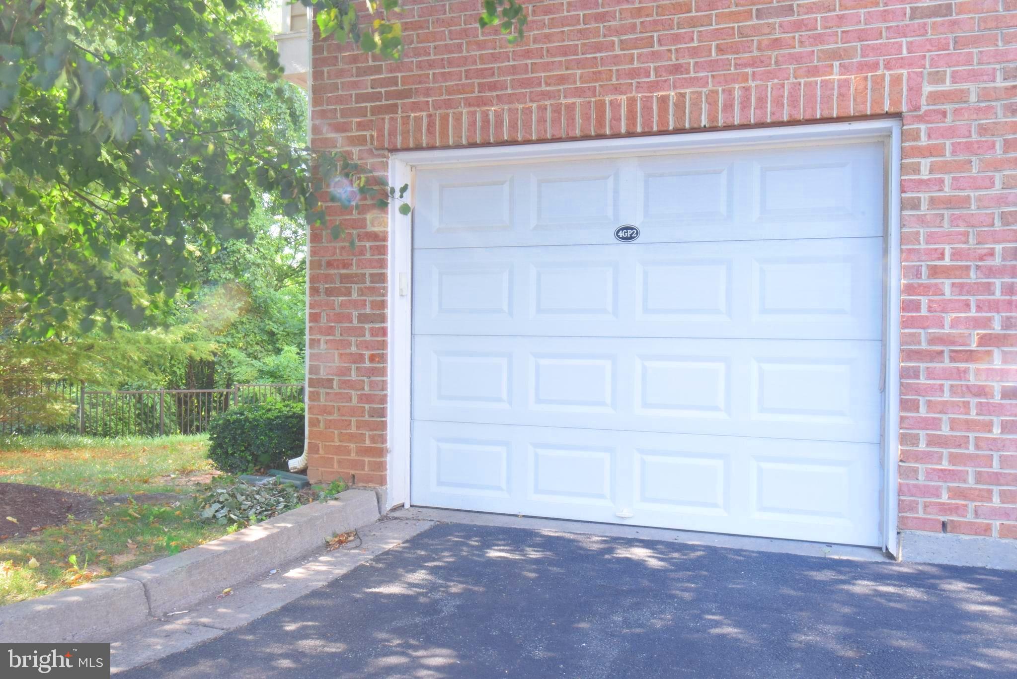 ASHMORE AT GERMANOWN COMMUNITY - Residential