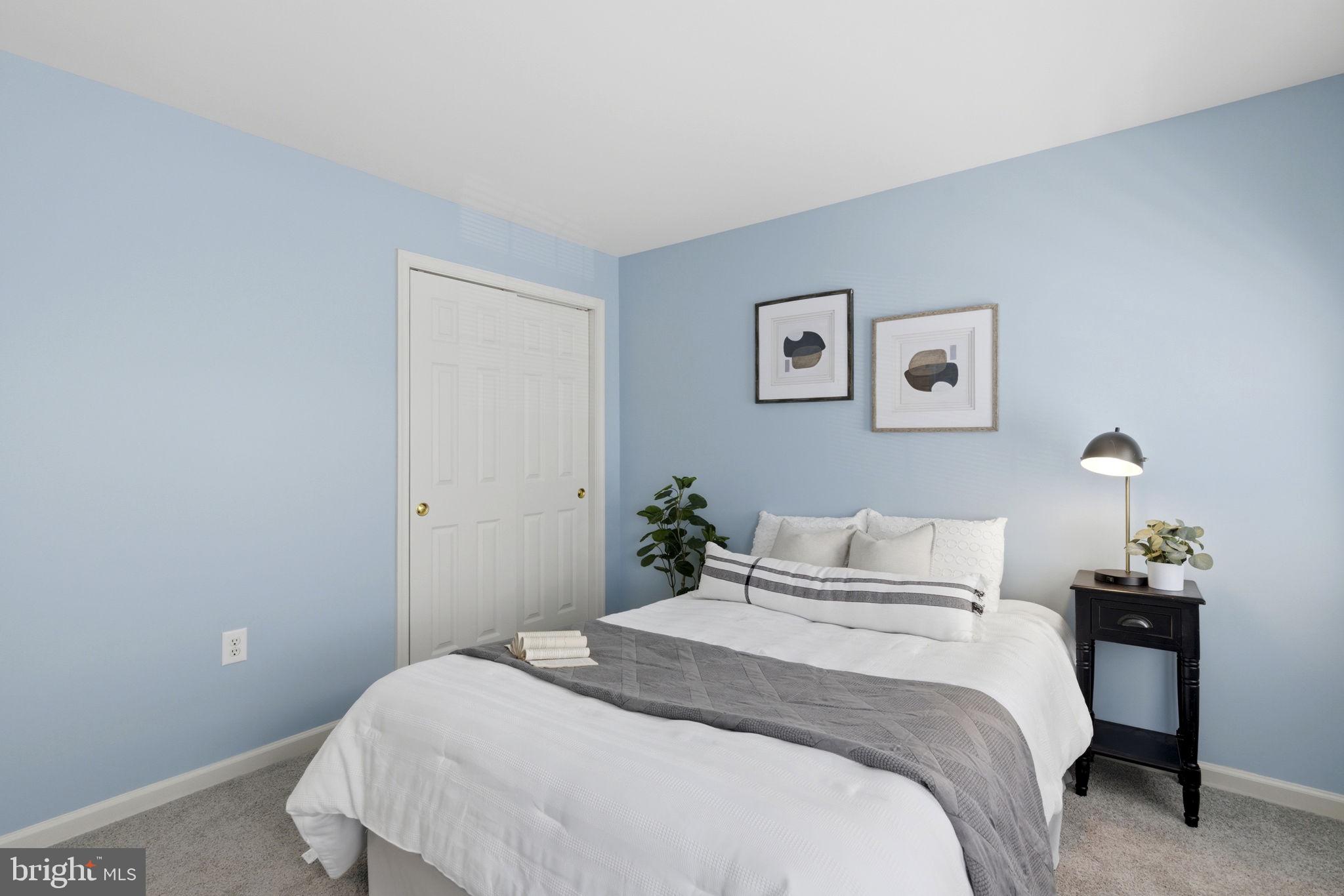 SENECA POINTE - Residential