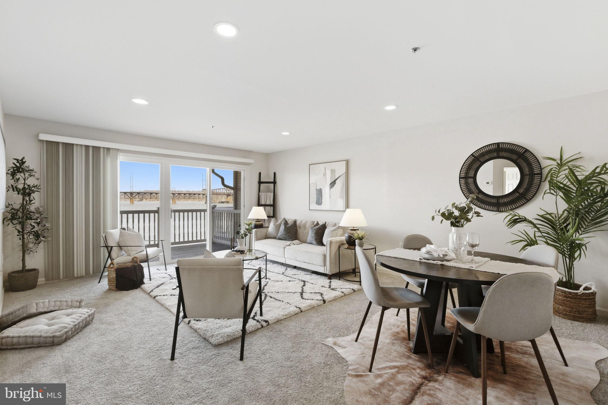 SENECA POINTE - Residential