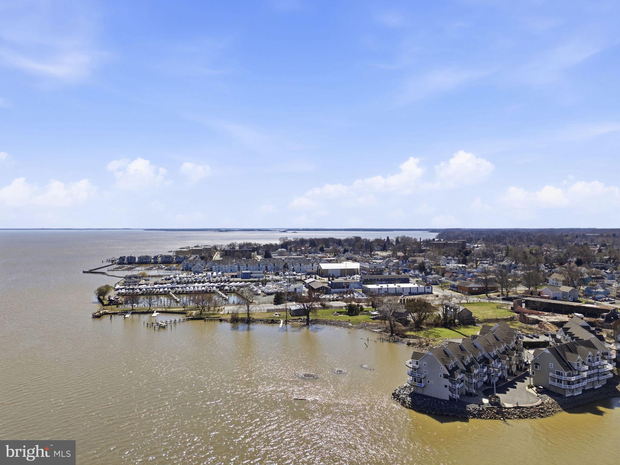 SENECA POINTE - Residential