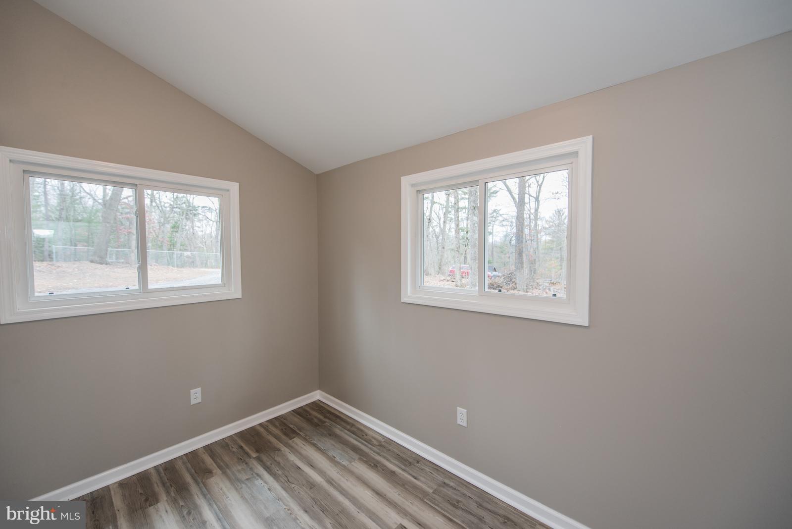 GLENWOOD FOREST - Residential