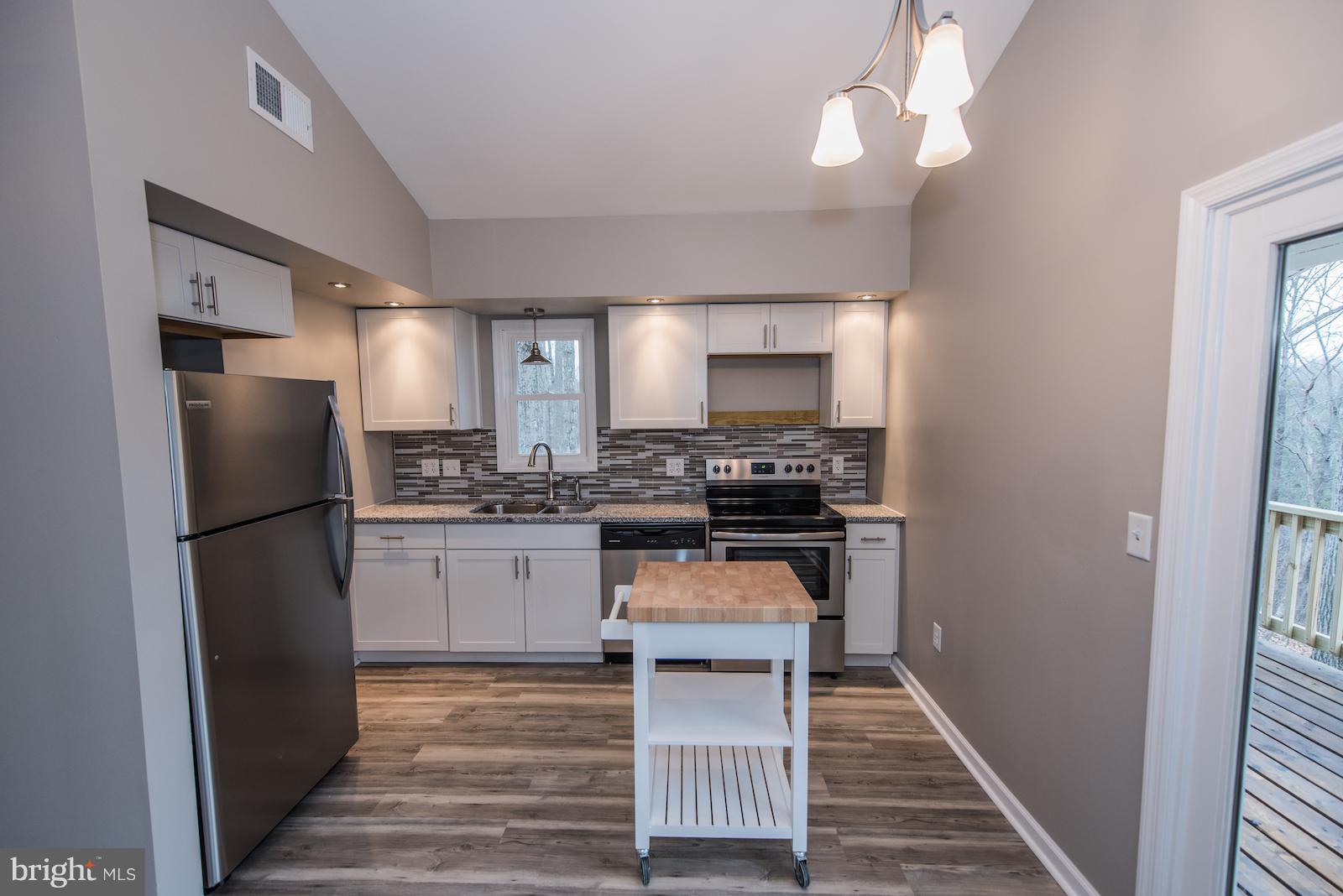 GLENWOOD FOREST - Residential