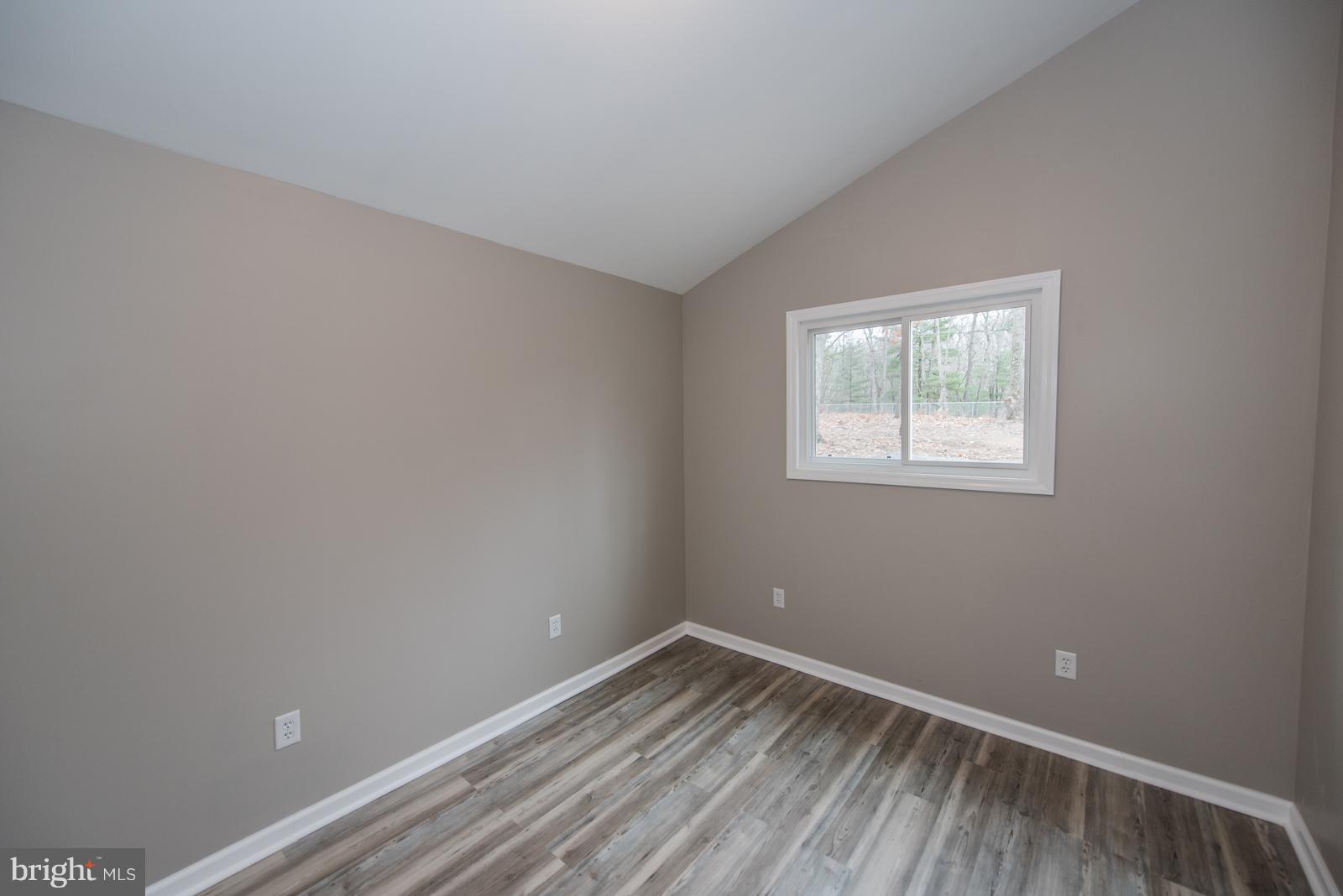 GLENWOOD FOREST - Residential