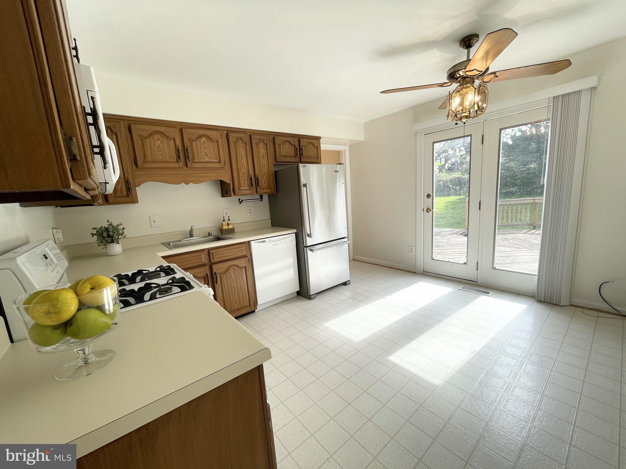 WILTON WOODS - Residential Lease