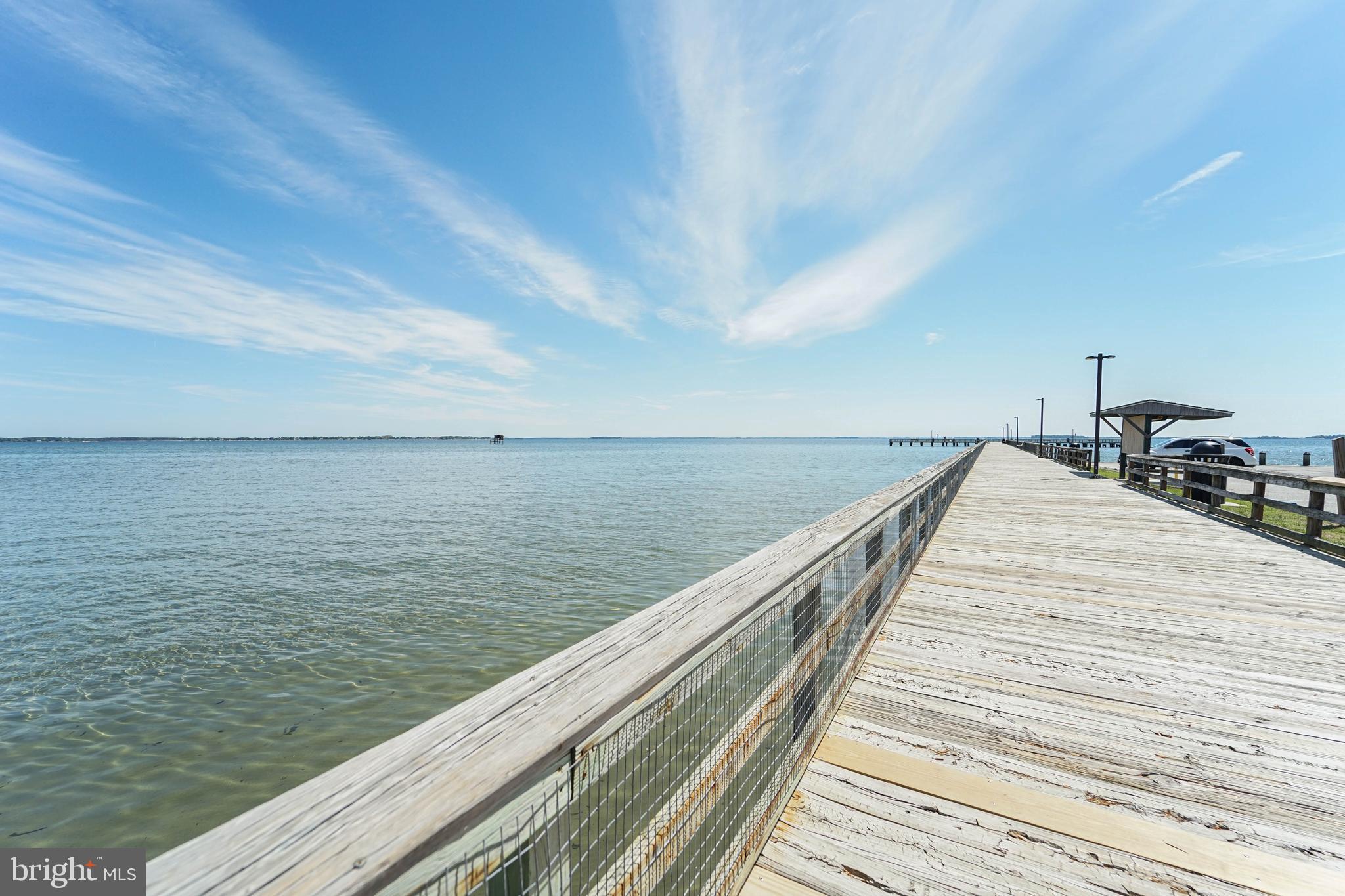 ROMANCOKE ON THE BAY - Residential
