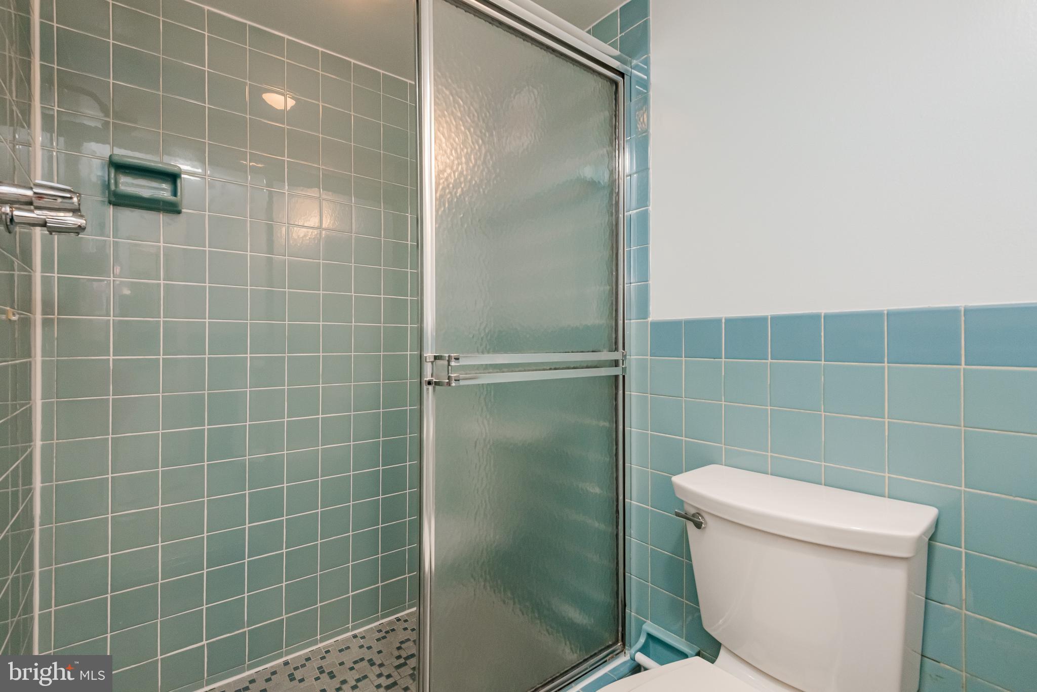 UNIVERSITY TOWERS CODM - Residential Lease